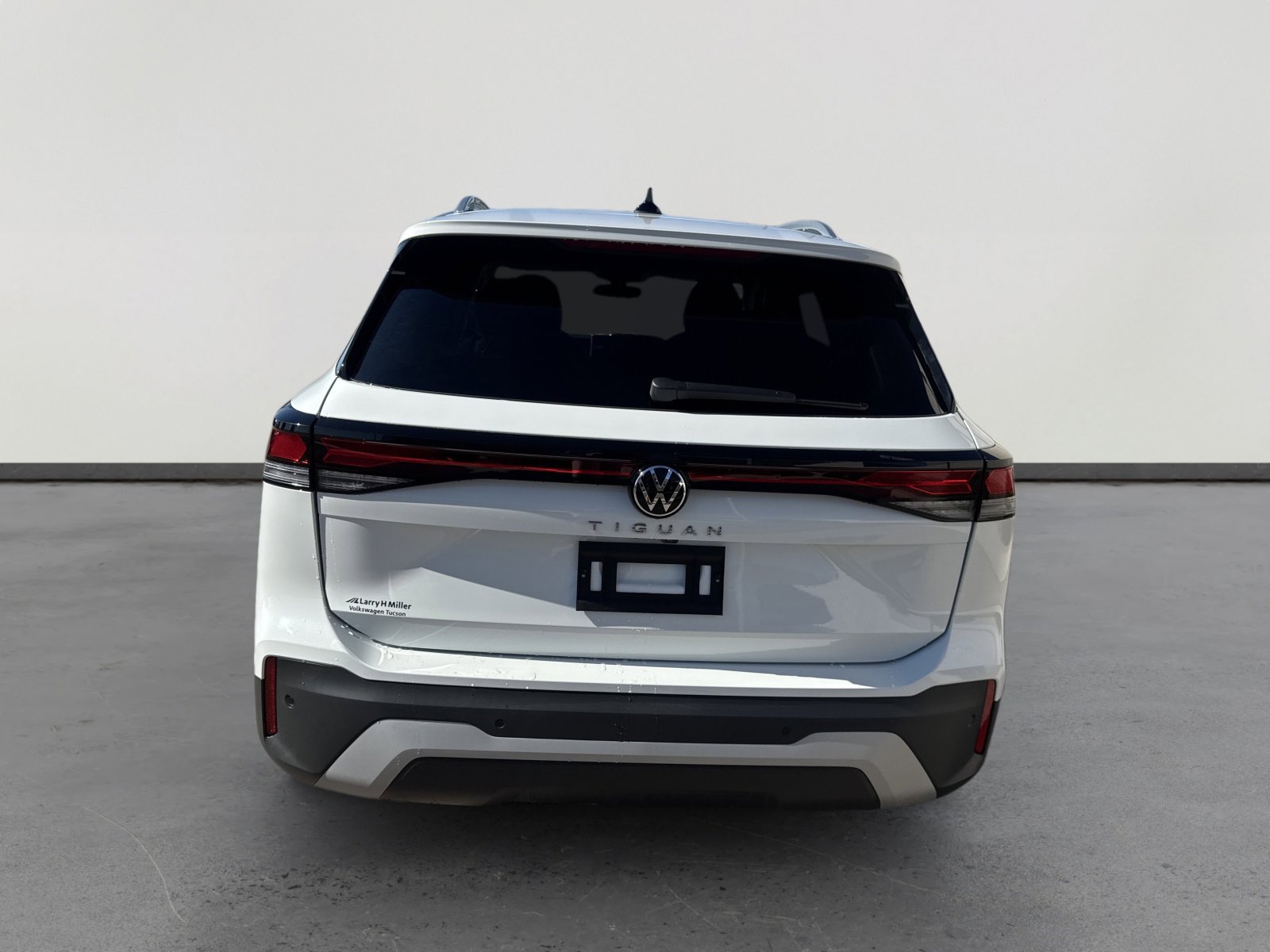 2026 Volkswagen Tiguan S photo 3