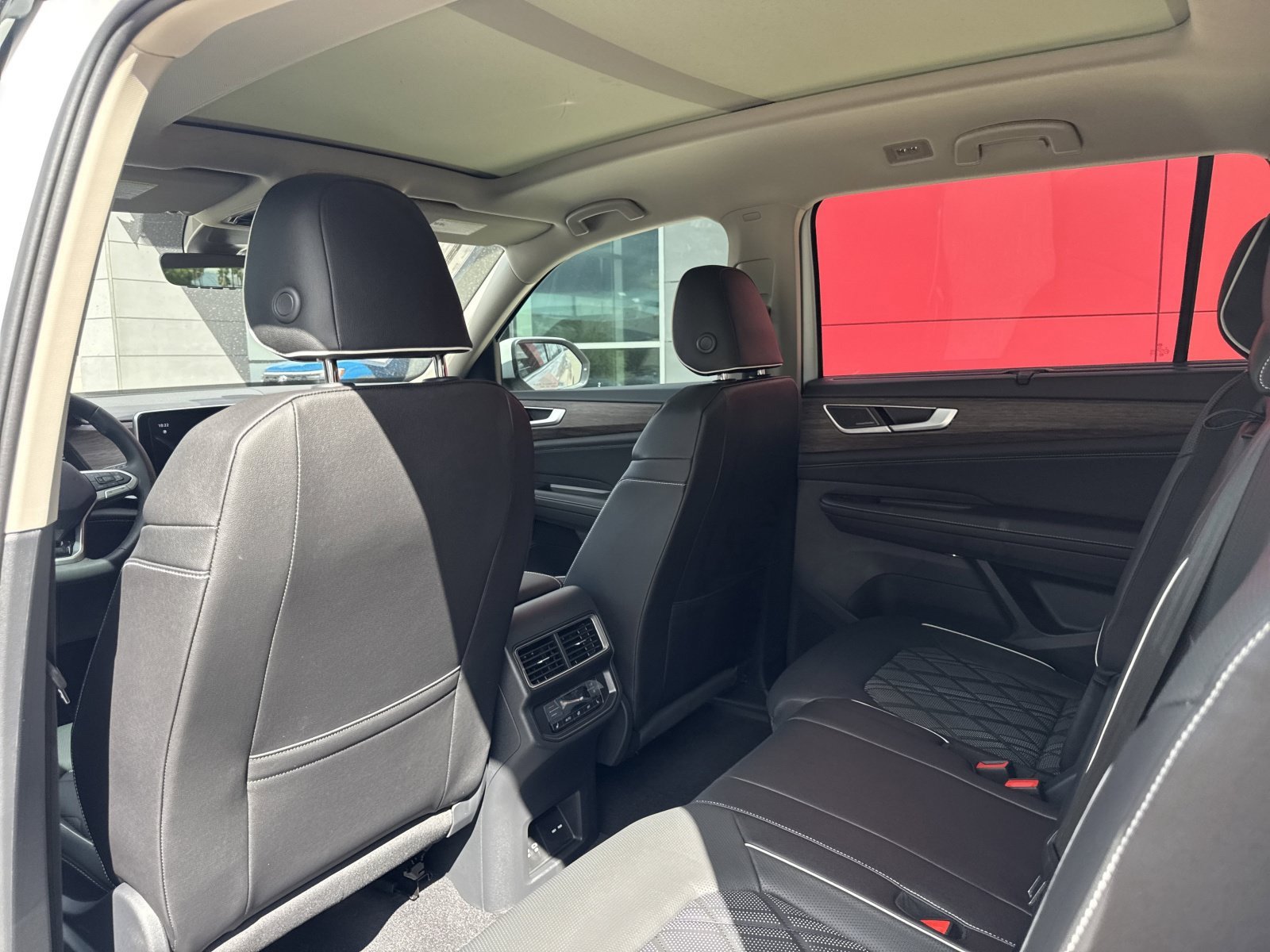 2026 Volkswagen Atlas SEL Premium R-Line - Photo 21
