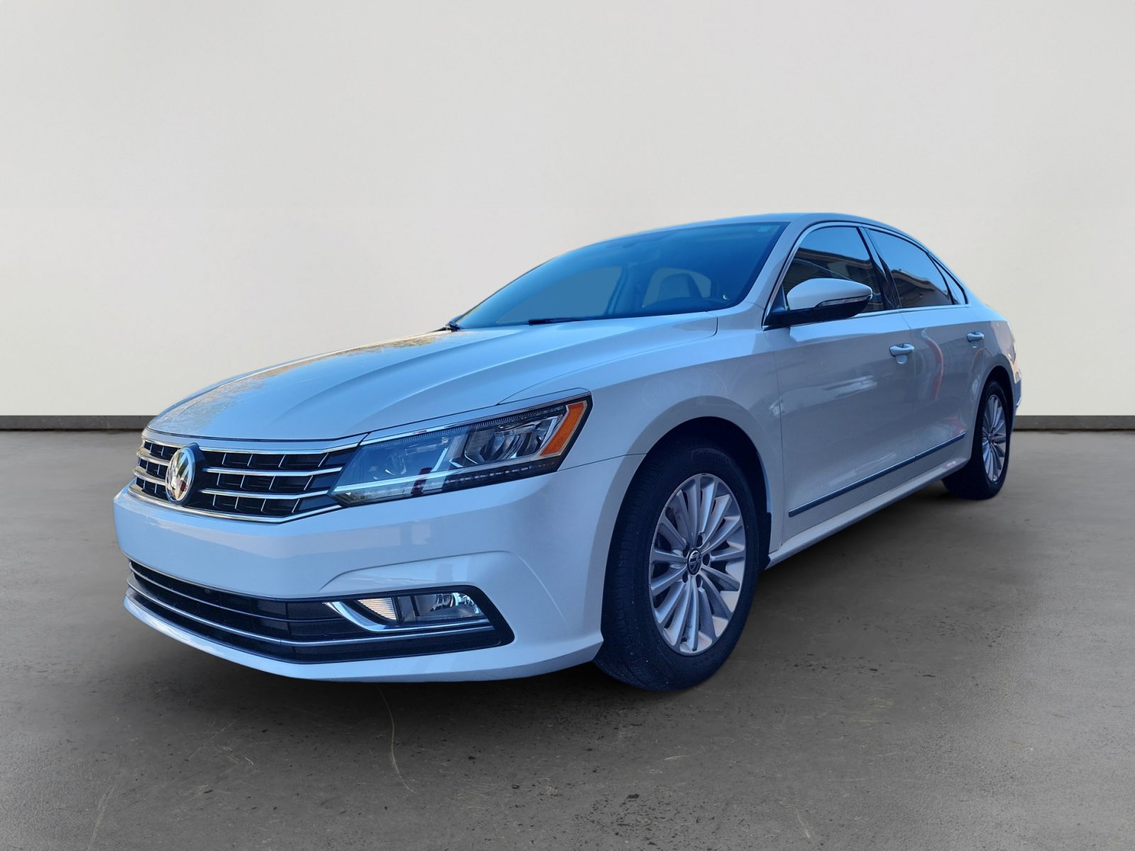 2016 Volkswagen Passat SE