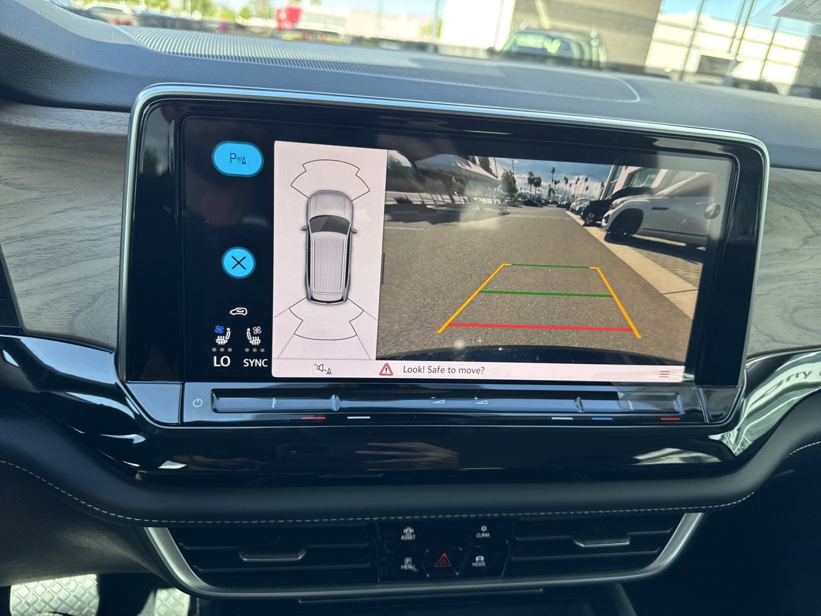2026 Volkswagen Atlas SE w/Tech - Photo 28