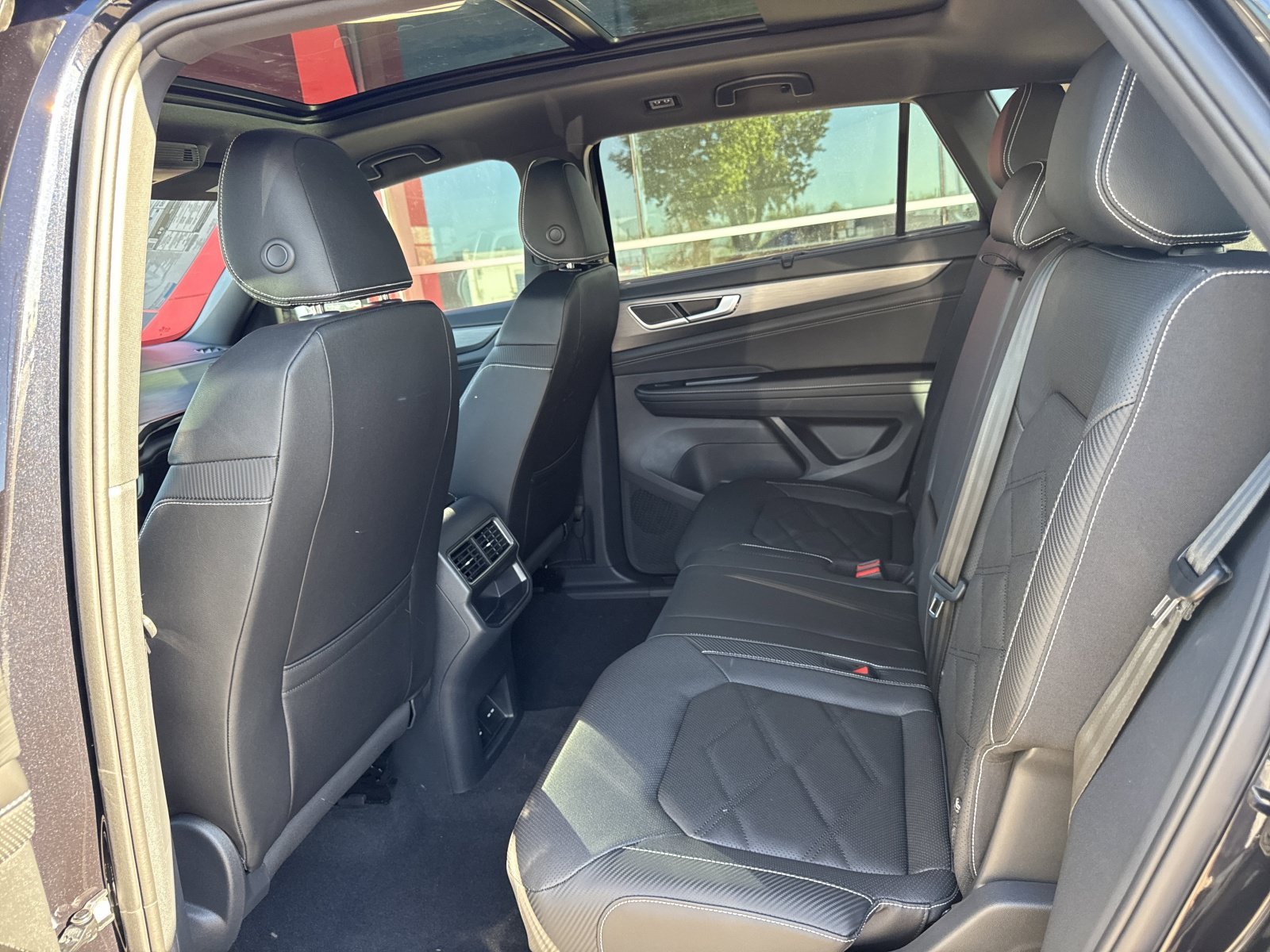 2026 Volkswagen Atlas Cross Sport SE w/Tech - Photo 20
