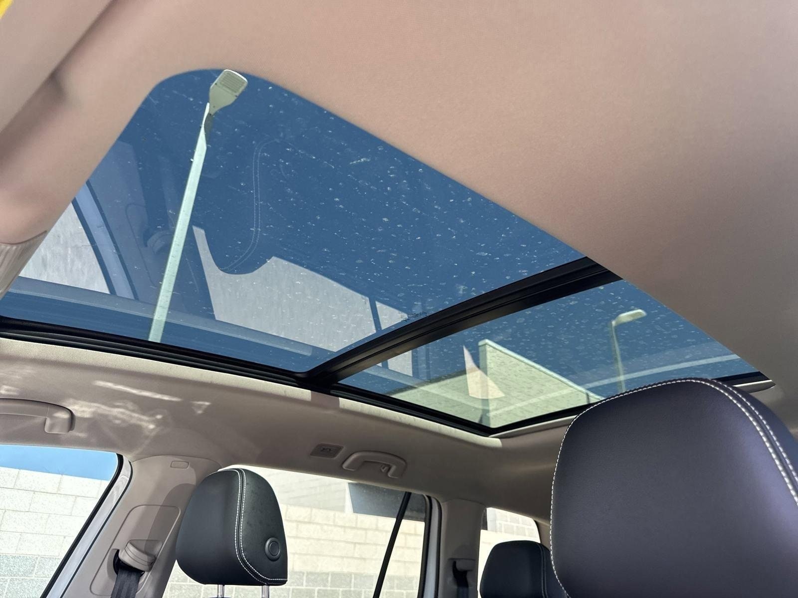 2025 Volkswagen Atlas SEL - Photo 17