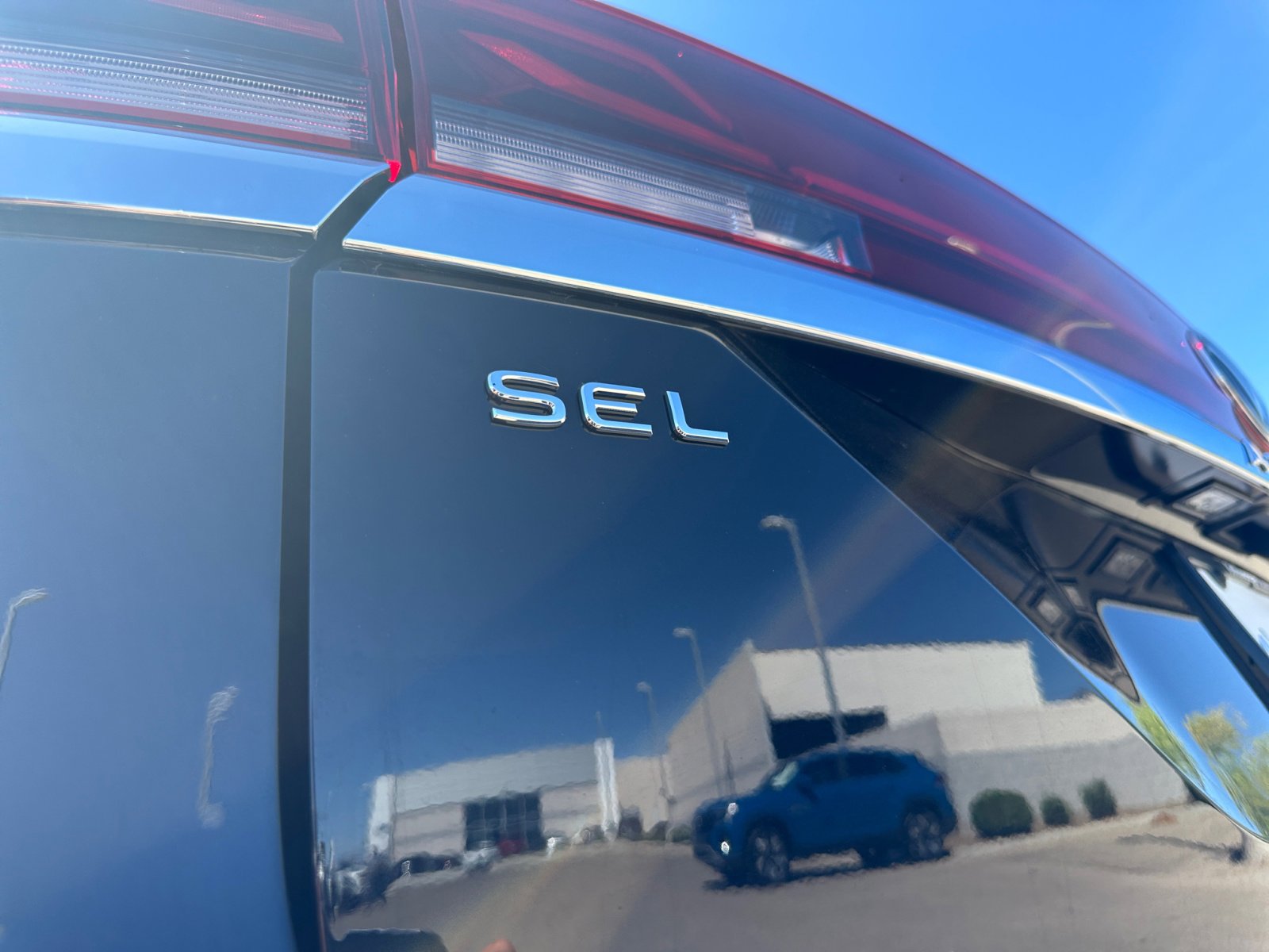 2025 Volkswagen Atlas SEL Premium R-Line - Photo 25