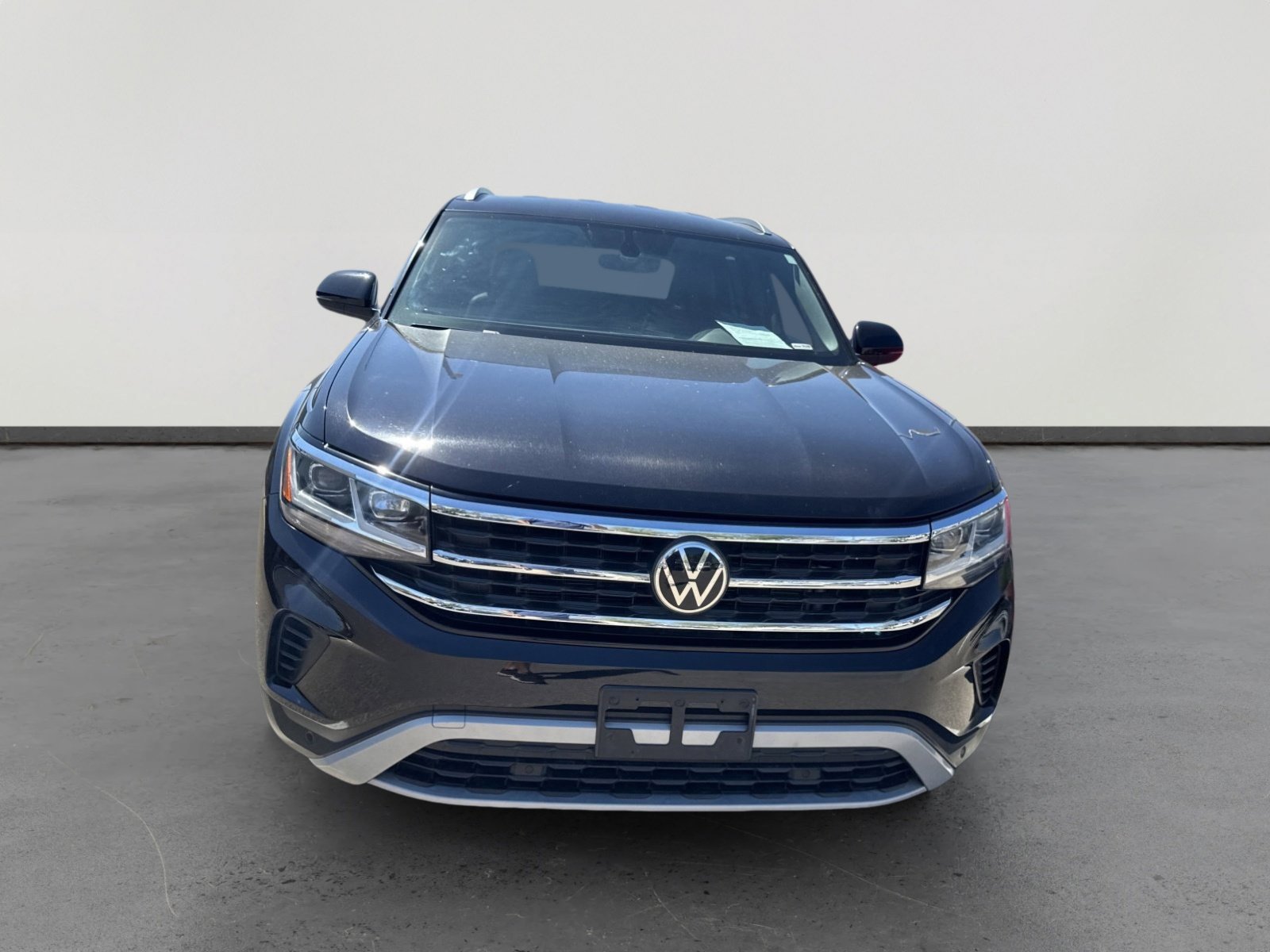 2022 Volkswagen Atlas Cross Sport V6 SE Technology photo 2
