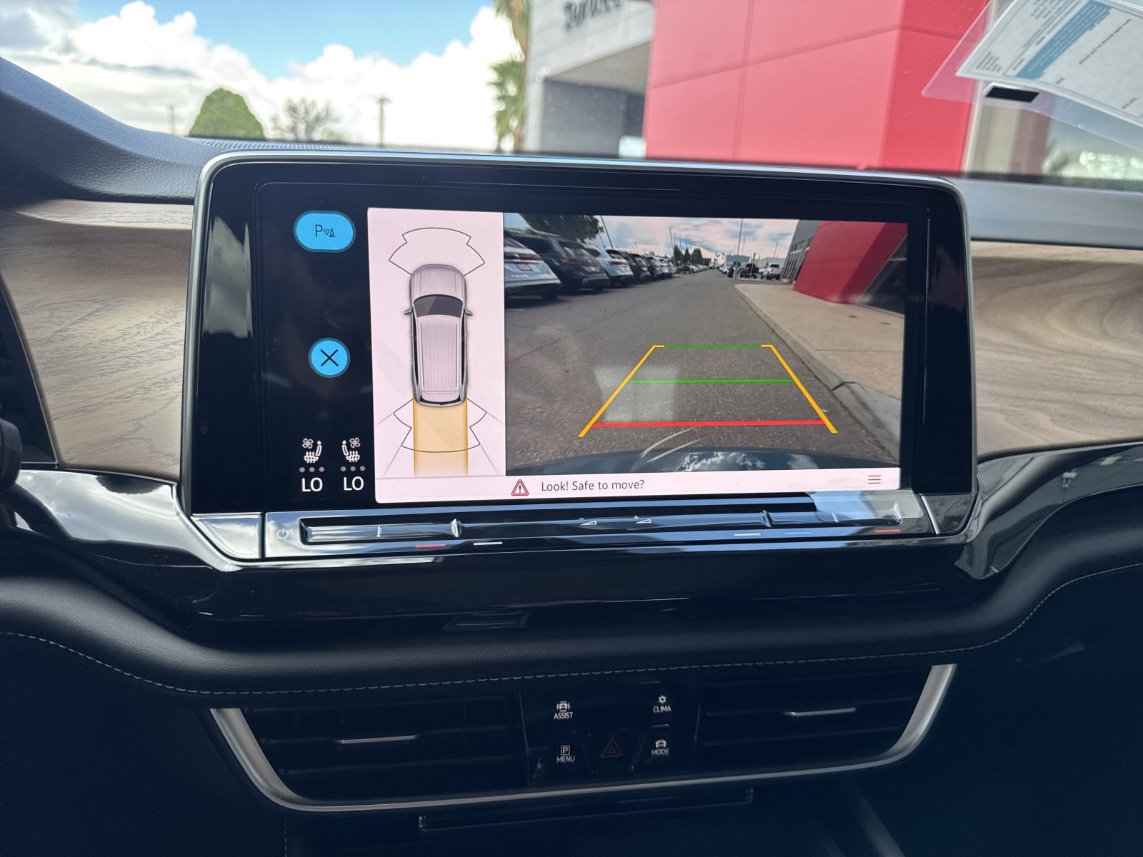 2026 Volkswagen Atlas SE w/Tech - Photo 28