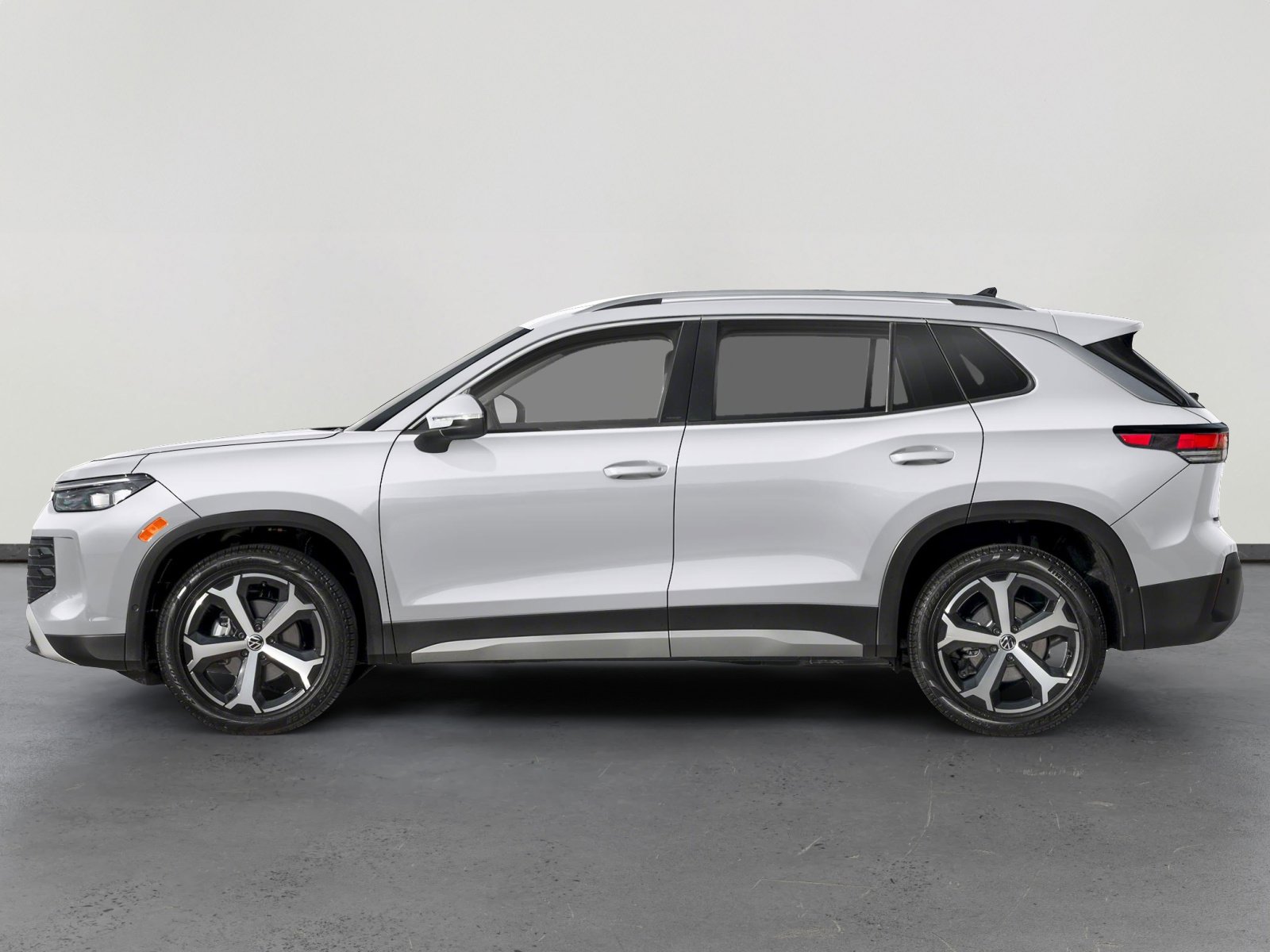 2025 Volkswagen Tiguan SE photo 3