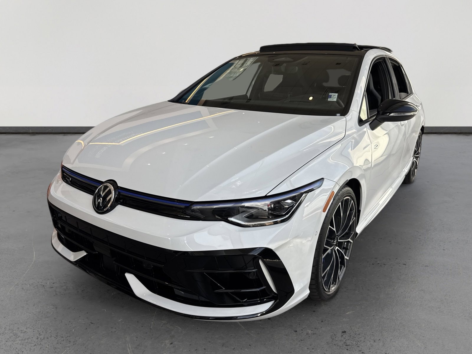 2026 Volkswagen Golf R Golf R 4-door DSG's photo