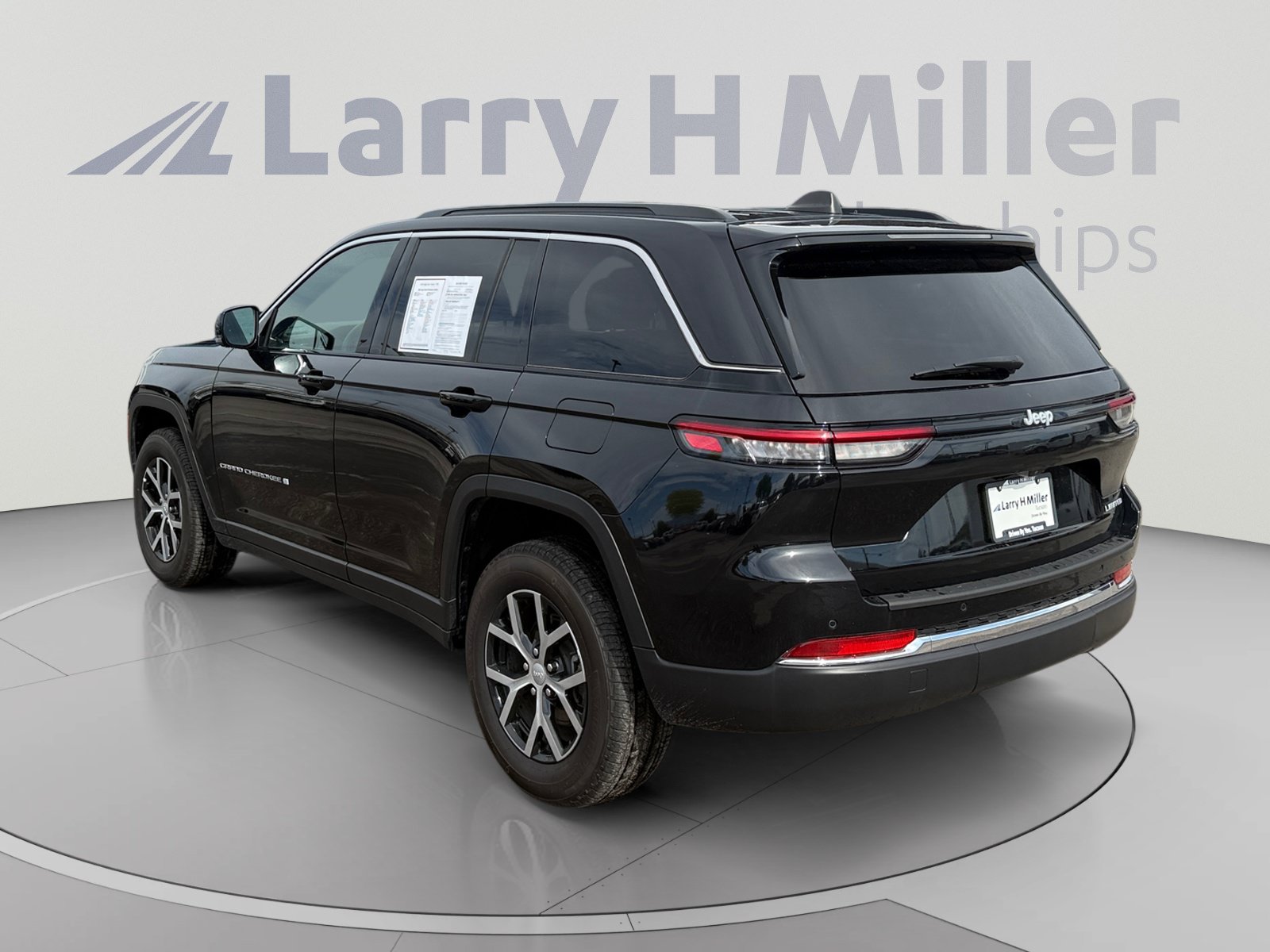 Used 2024 Jeep Grand Cherokee Limited SUV