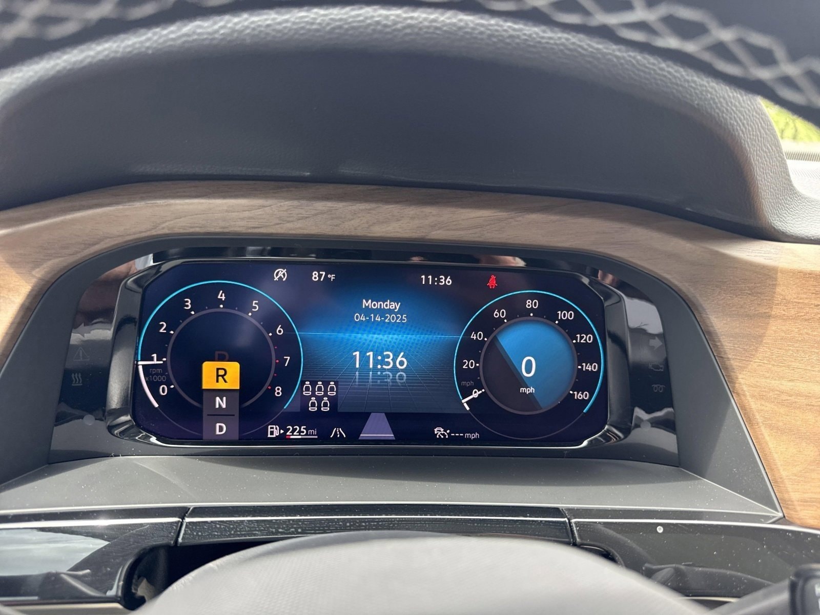 2025 Volkswagen Atlas SE w/Tech - Photo 31