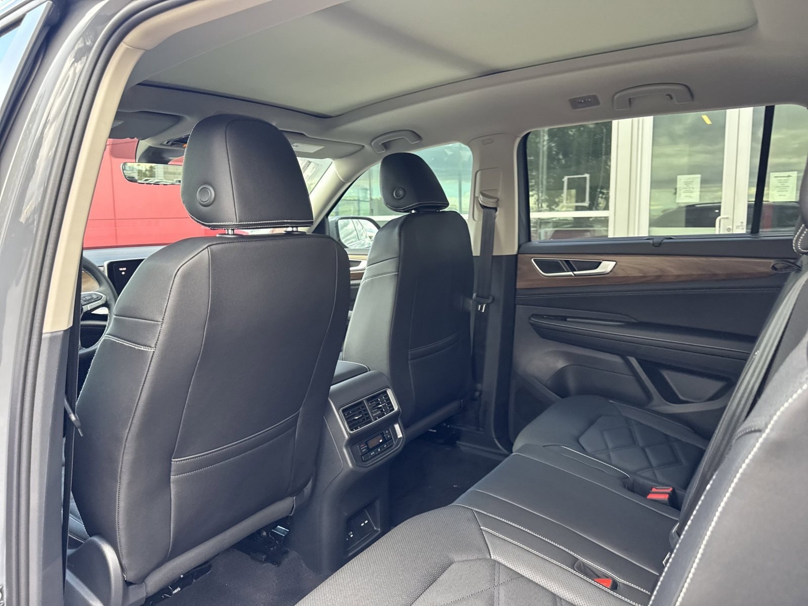 2026 Volkswagen Atlas SE w/Tech - Photo 21