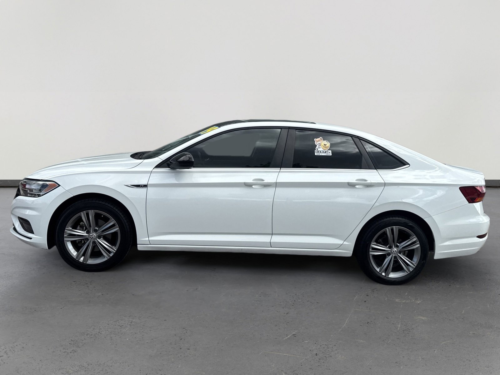 2019 Volkswagen Jetta R-Line photo 3