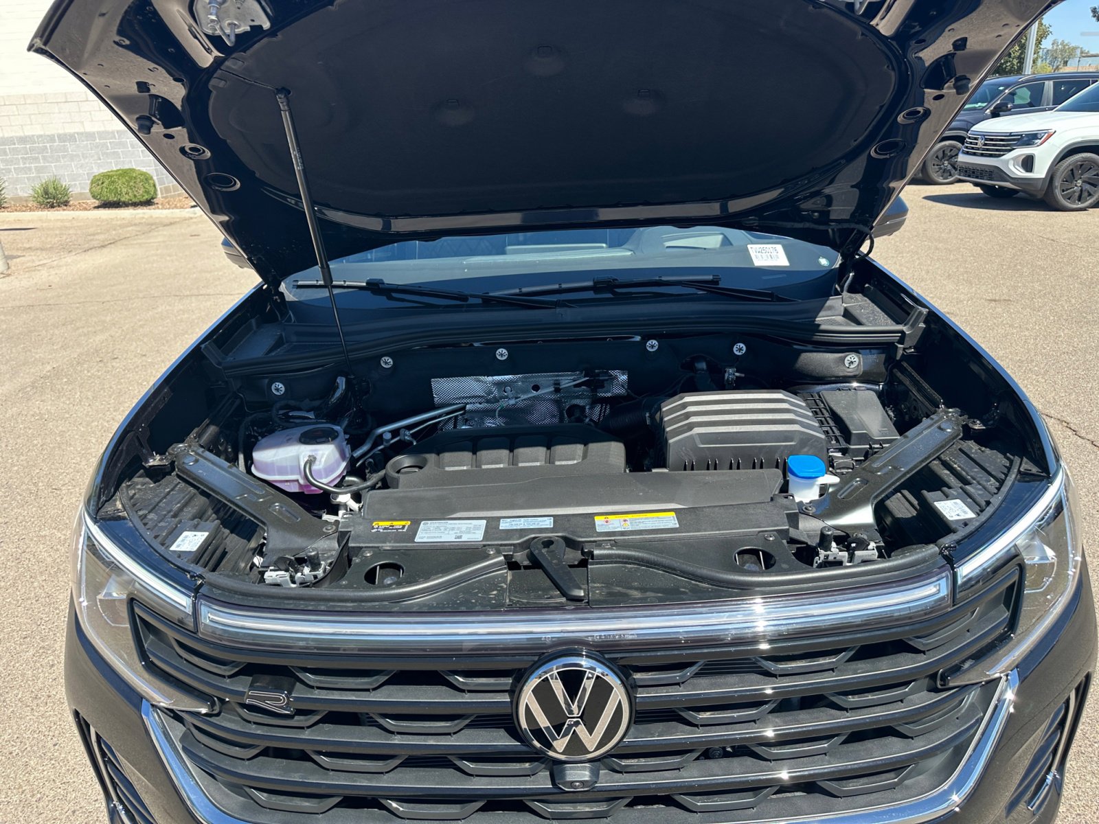 2025 Volkswagen Atlas SEL Premium R-Line - Photo 22