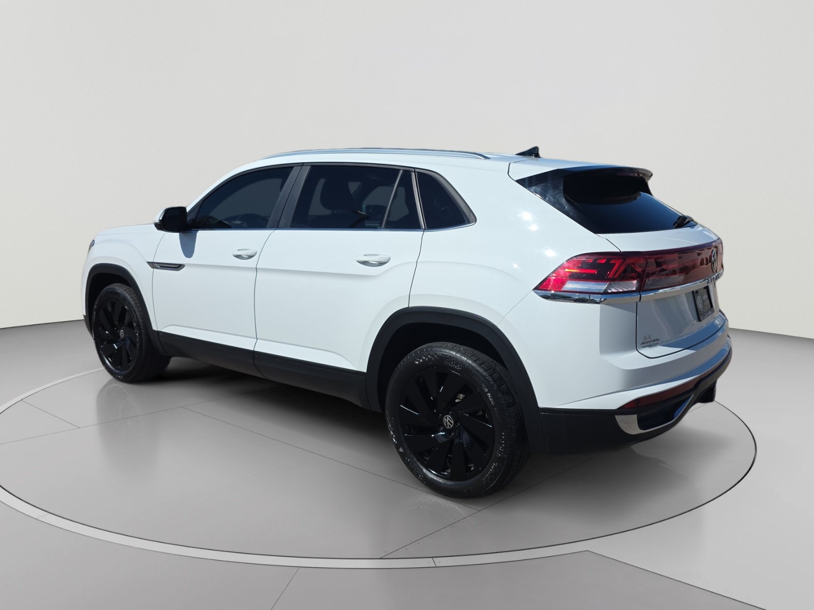 Used 2024 Volkswagen Atlas Cross Sport 2.0T SE w/Technology SUV