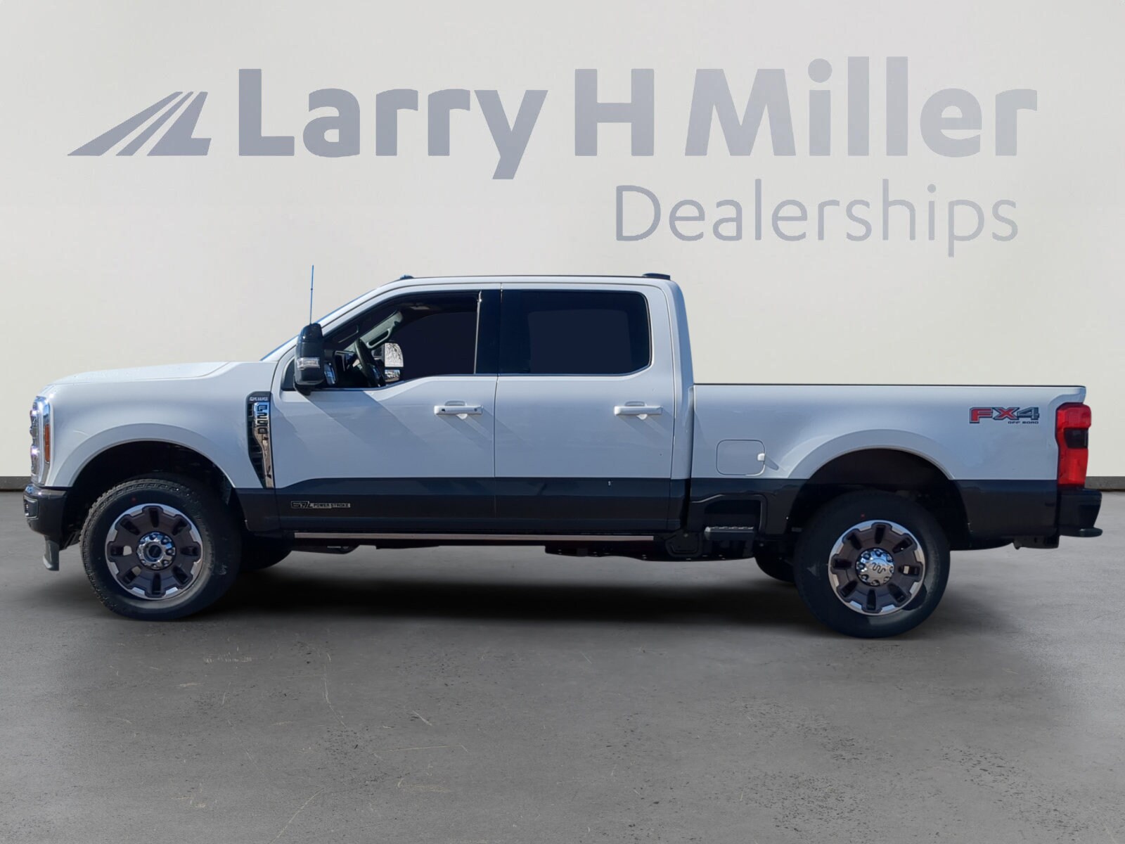 2025 Ford F-250 King Ranch photo 3