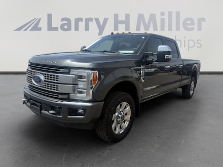 2019 Ford Super Duty F-350 SRW Platinum Truck Crew Cab