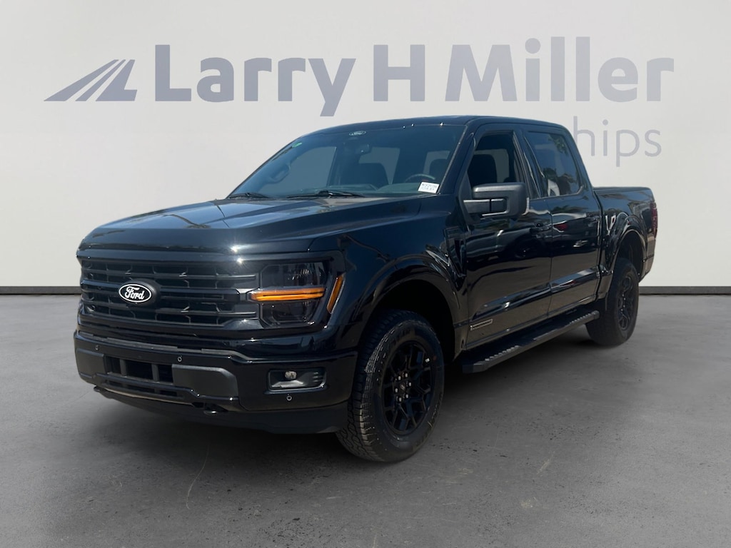 New 2025 Ford F-150 XLT Truck SuperCrew Cab