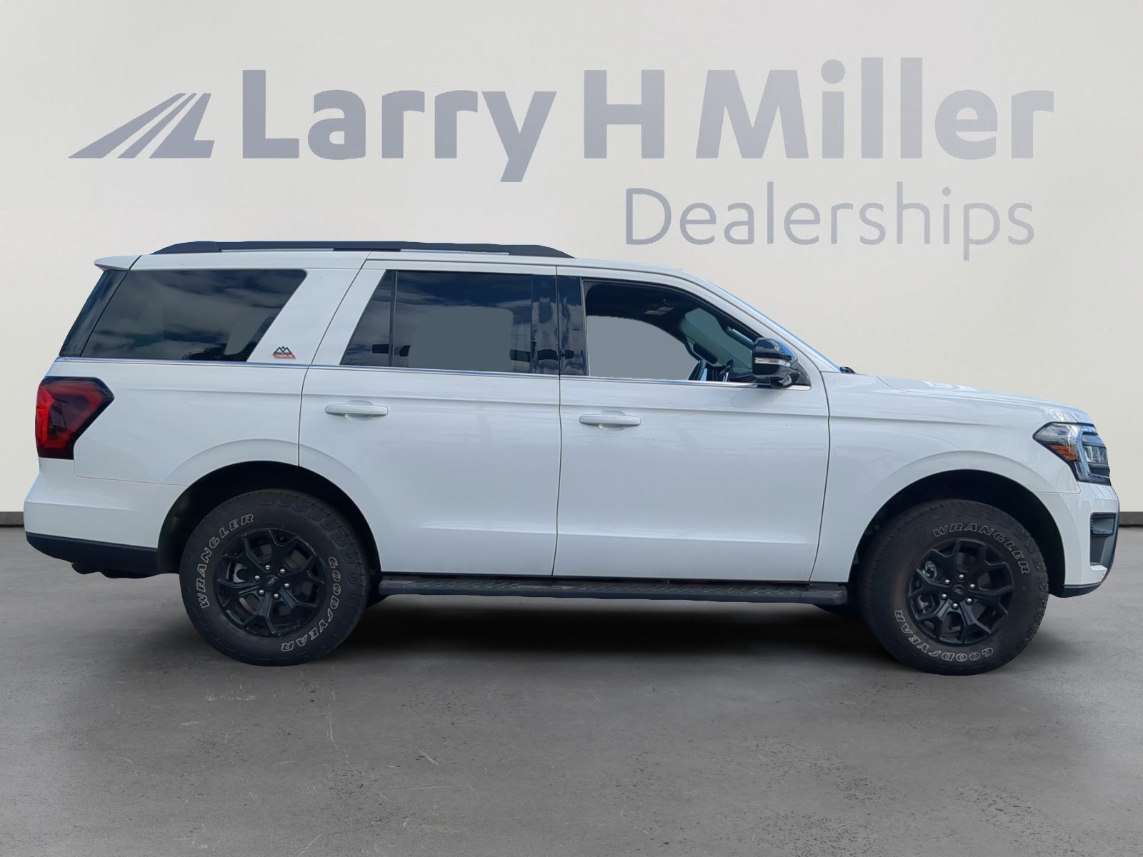 2024 Ford Expedition Timberline photo 4