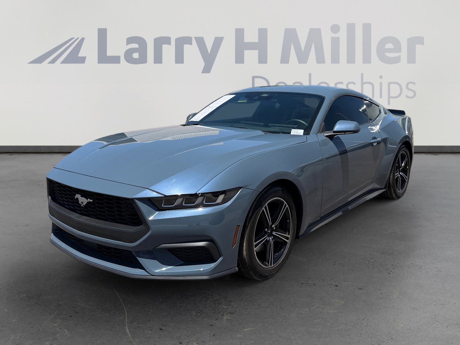 2024 Ford Mustang EcoBoost Fastback's photo