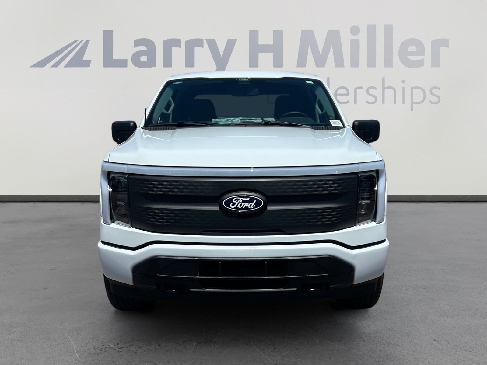 2024 Ford F-150 Lightning XLT - Photo 10