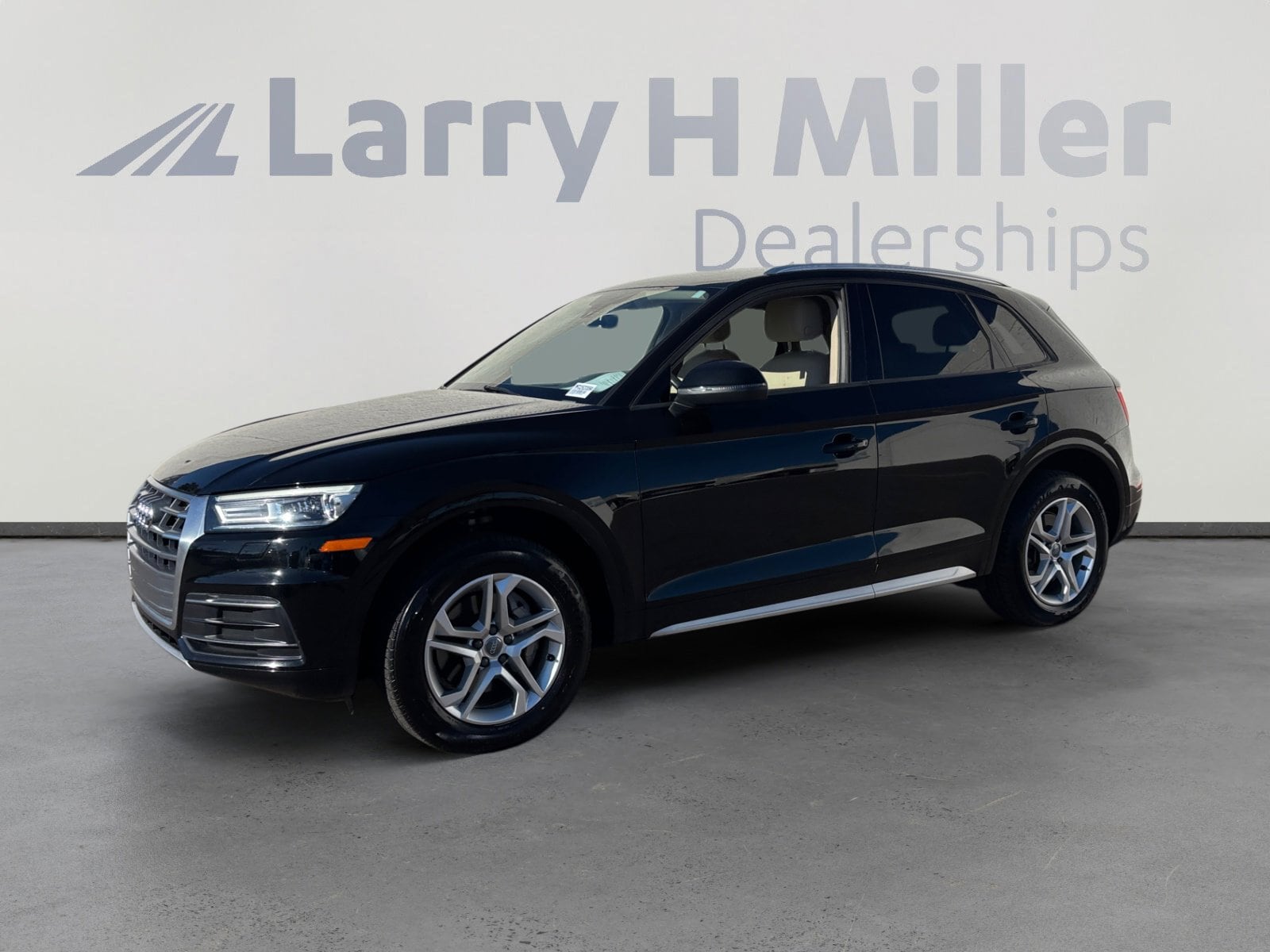 2018 Audi Q5 Premium's photo