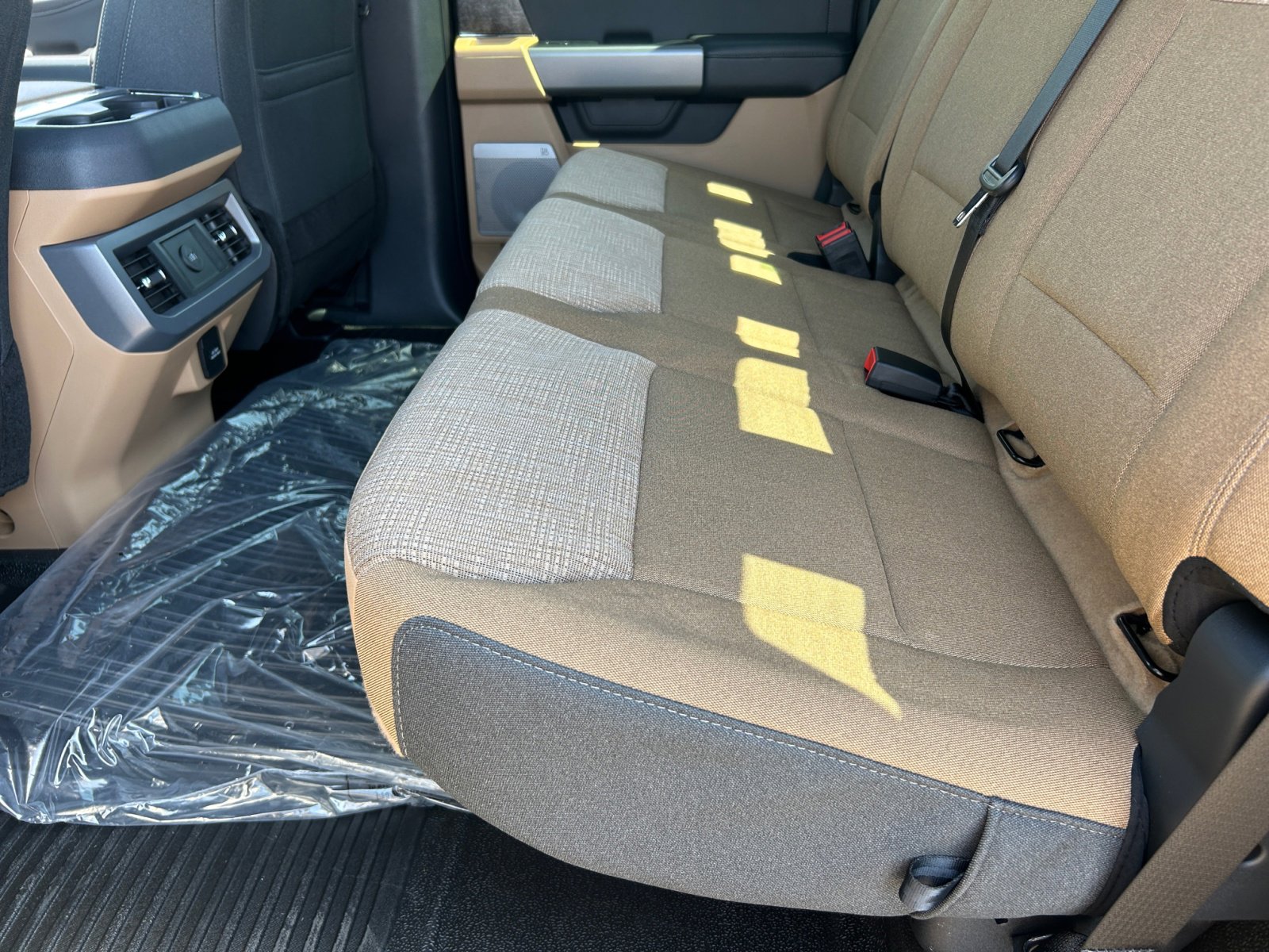 2025 Ford F-350 Super Duty XLT - Photo 19
