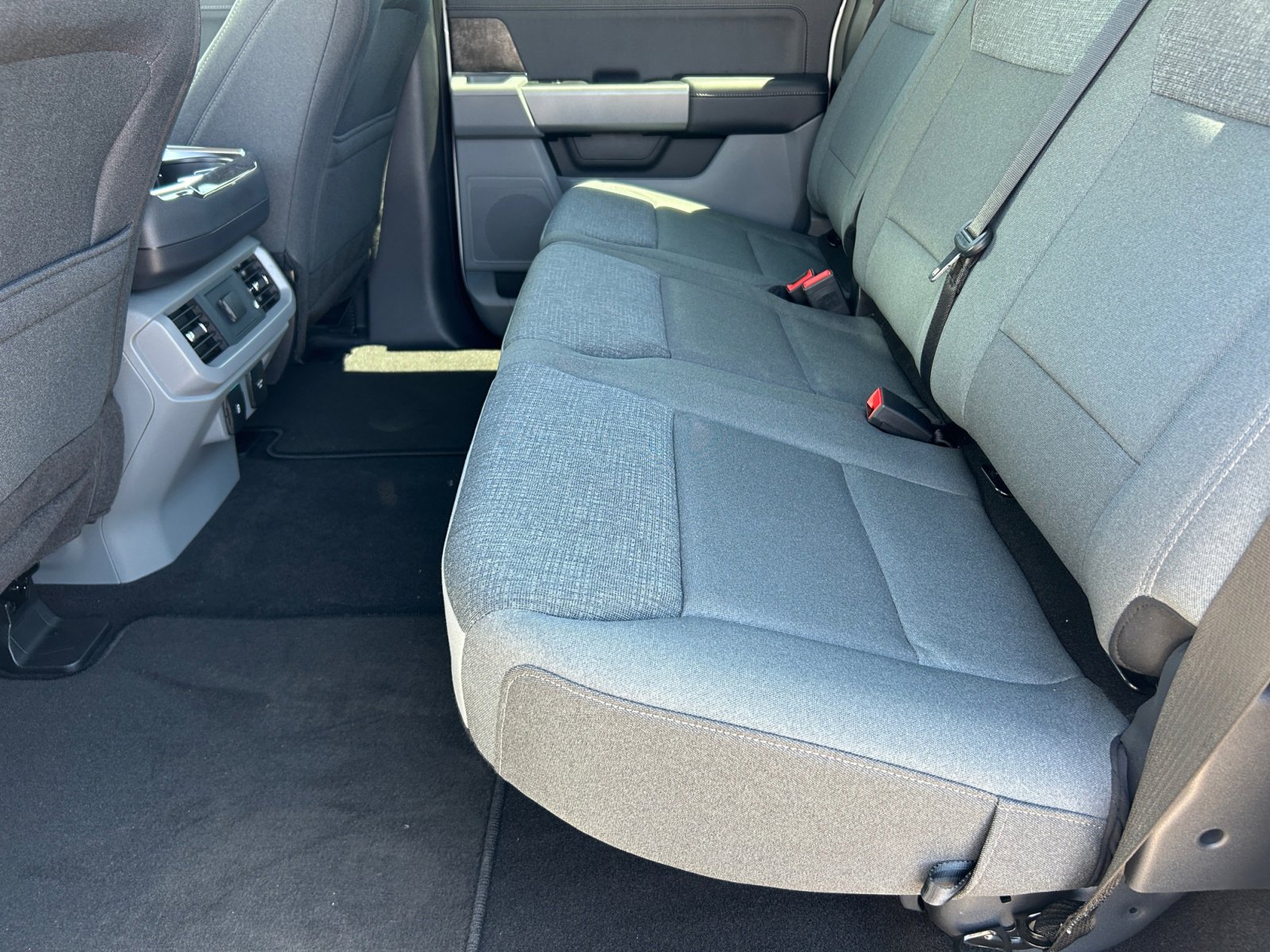 2024 Ford F-150 Lightning XLT - Photo 19