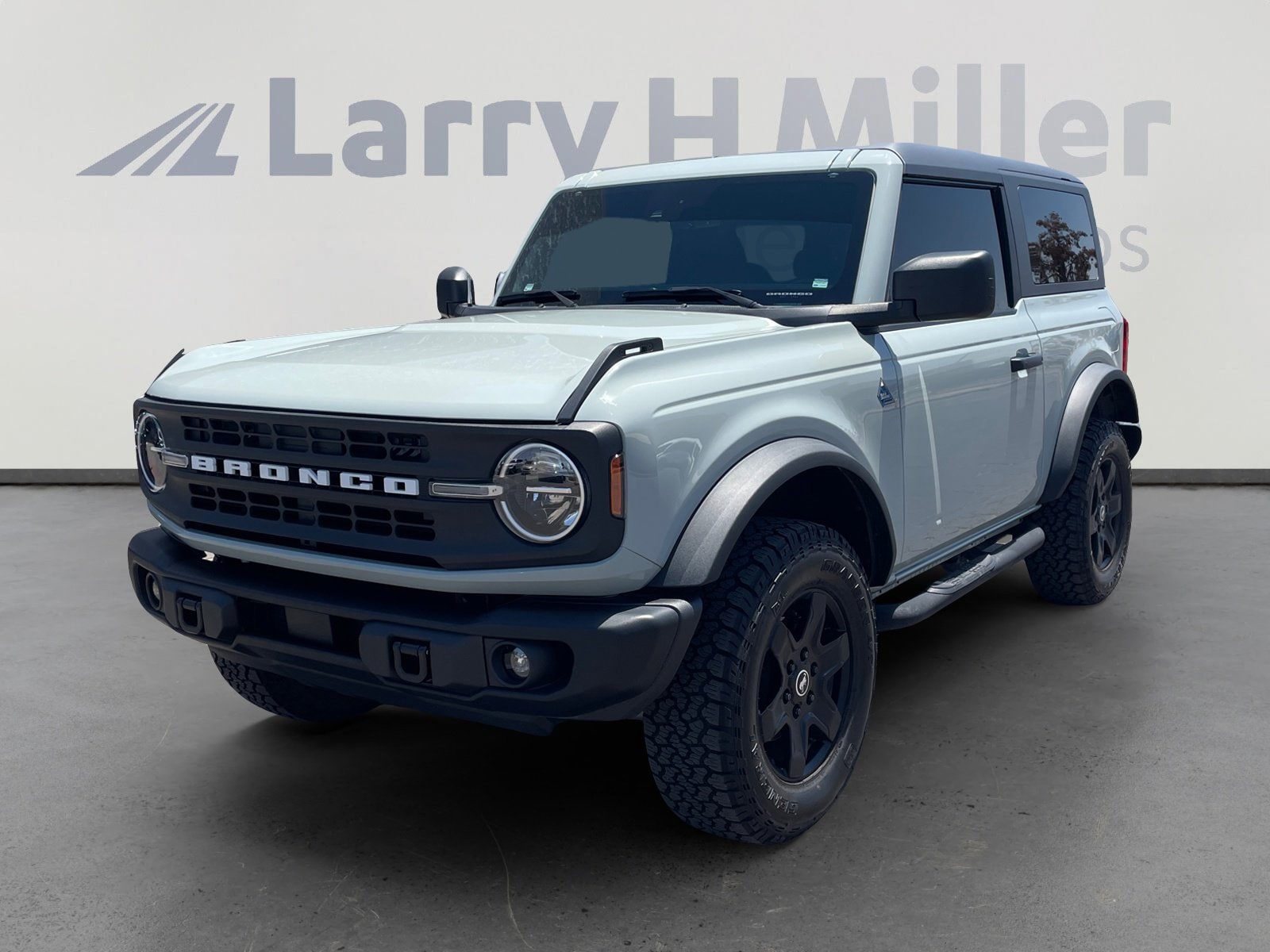 2024 Ford Bronco Black Diamond Mid (322A) 4x4's photo