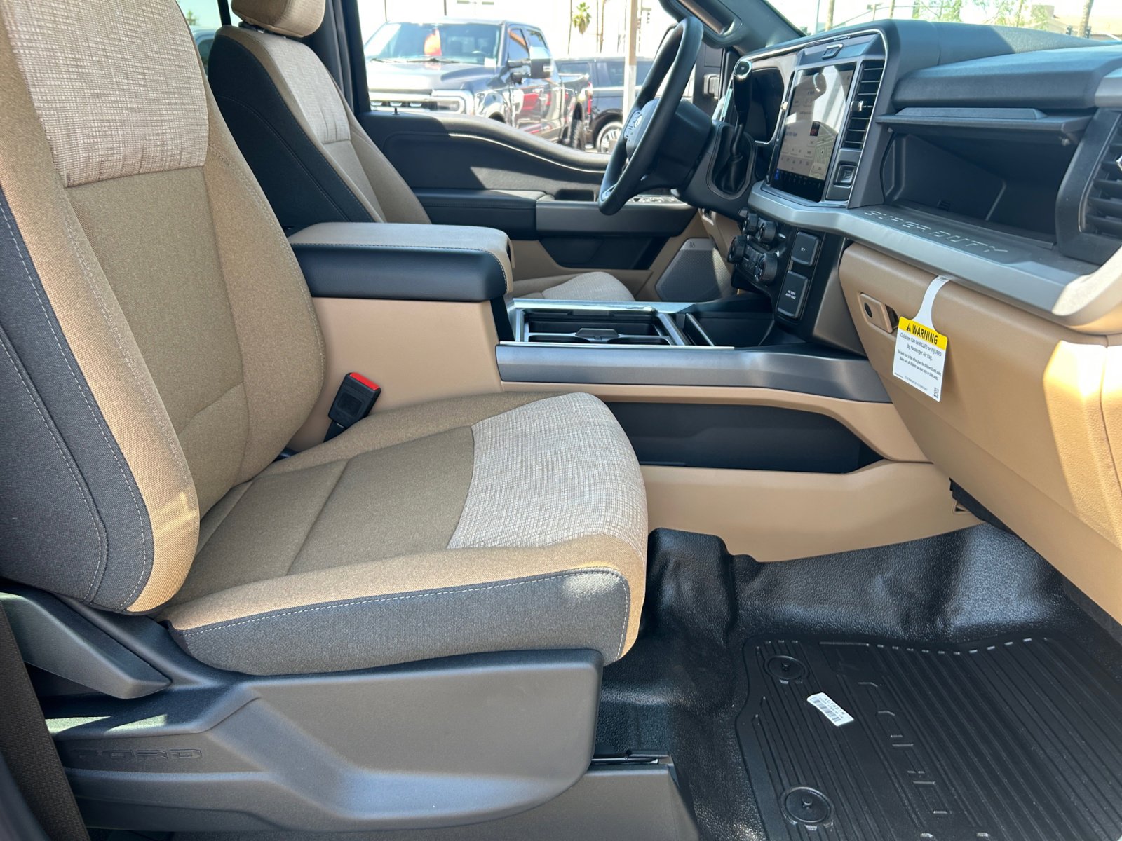 2025 Ford F-350 Super Duty XLT - Photo 21