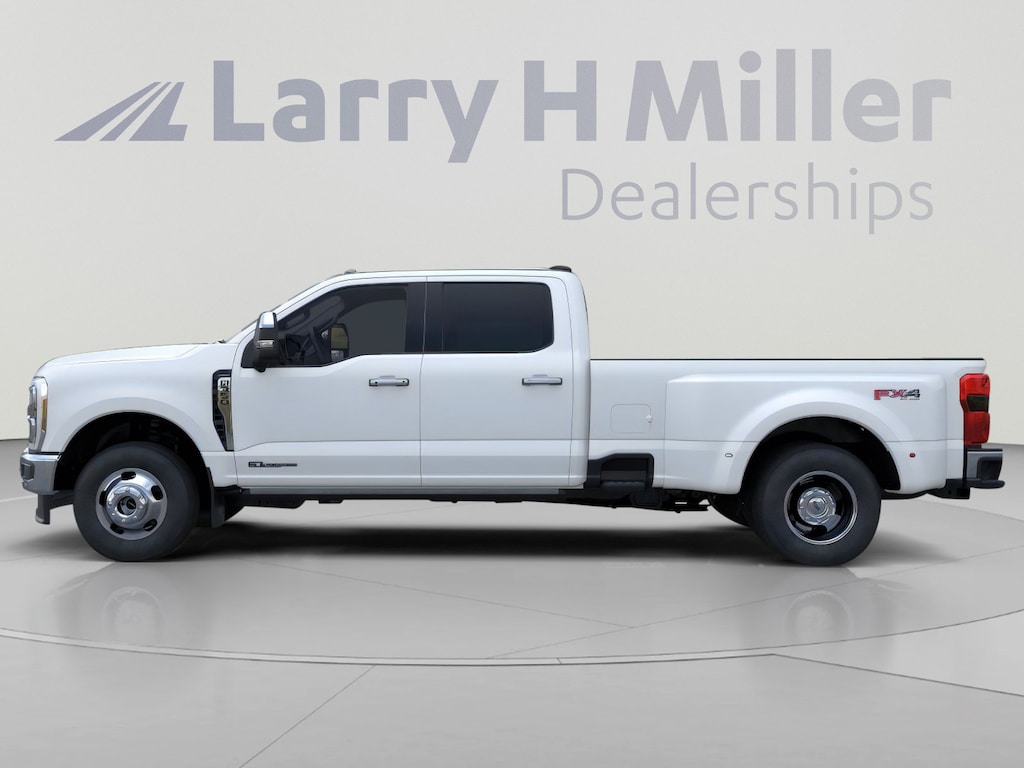 New 2026 Ford F-350 Lariat Truck Crew Cab
