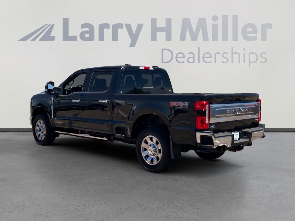 New 2026 Ford F-250 King Ranch Truck Crew Cab