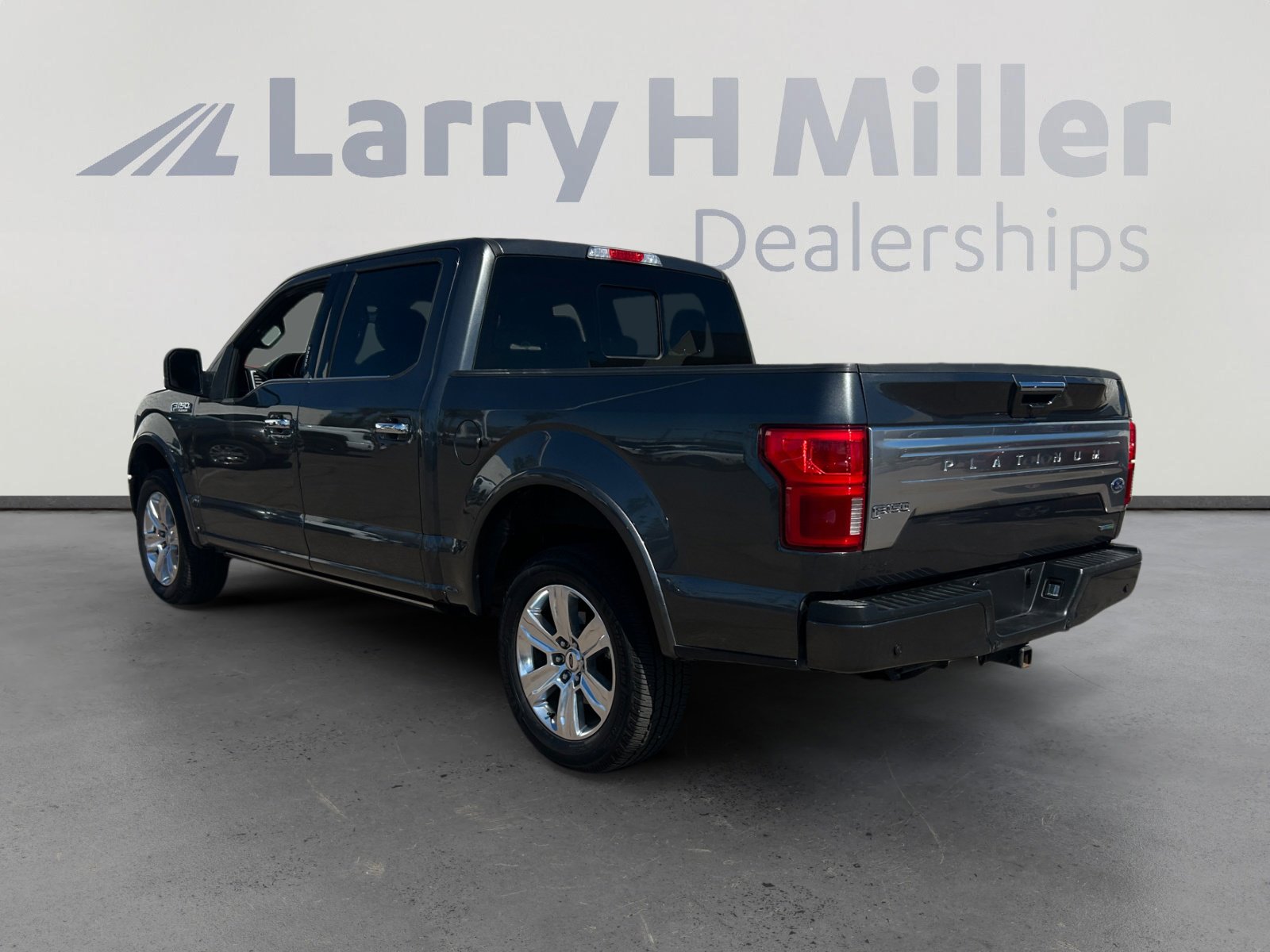 2020 Ford F-150 Platinum photo 4