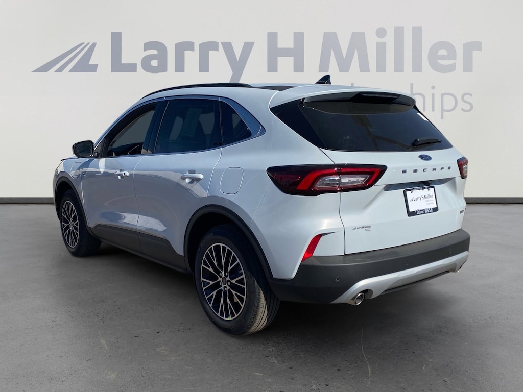 New 2026 Ford Escape PHEV SUV