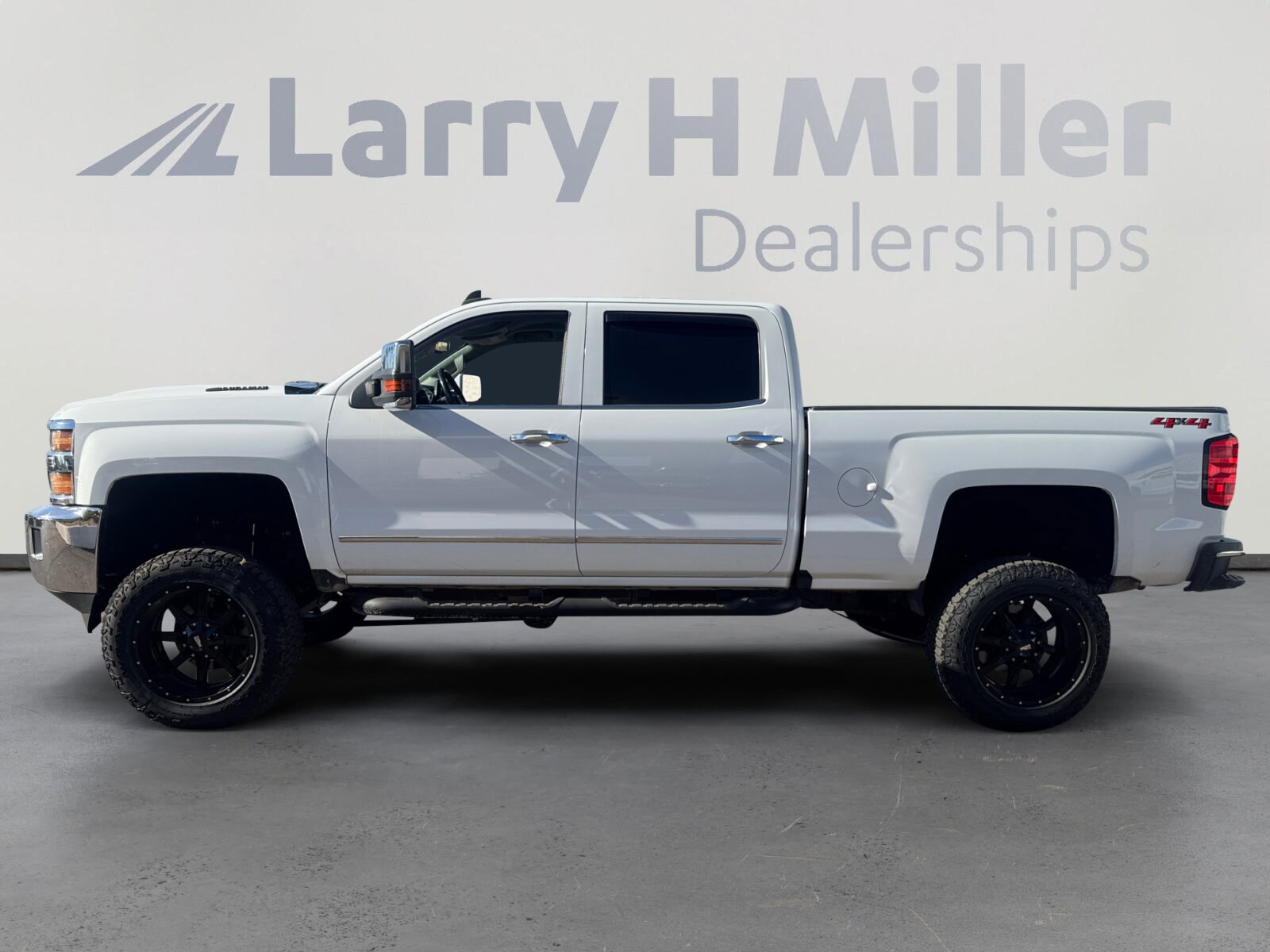 2018 Chevrolet Silverado 2500HD LTZ photo 3
