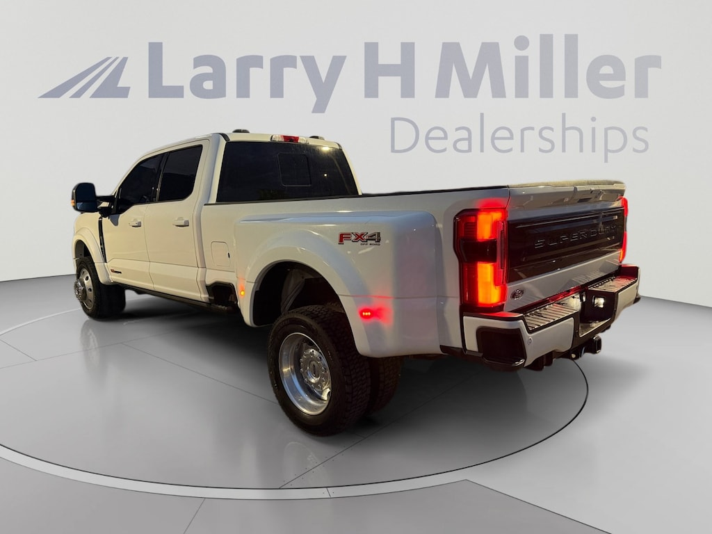 Used 2026 Ford Super Duty F-450 DRW Platinum Truck Crew Cab