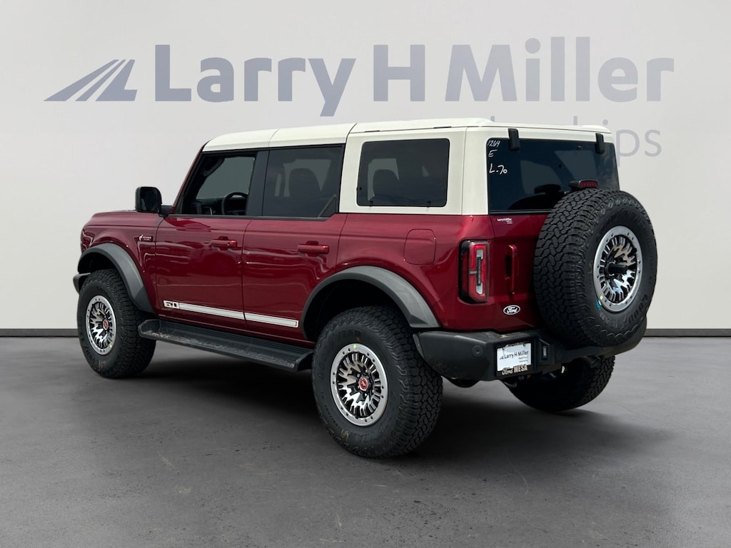 New 2026 Ford Bronco Outer Banks SUV