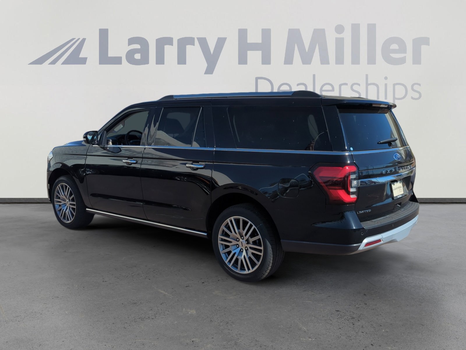 2024 Ford Expedition MAX Limited photo 4