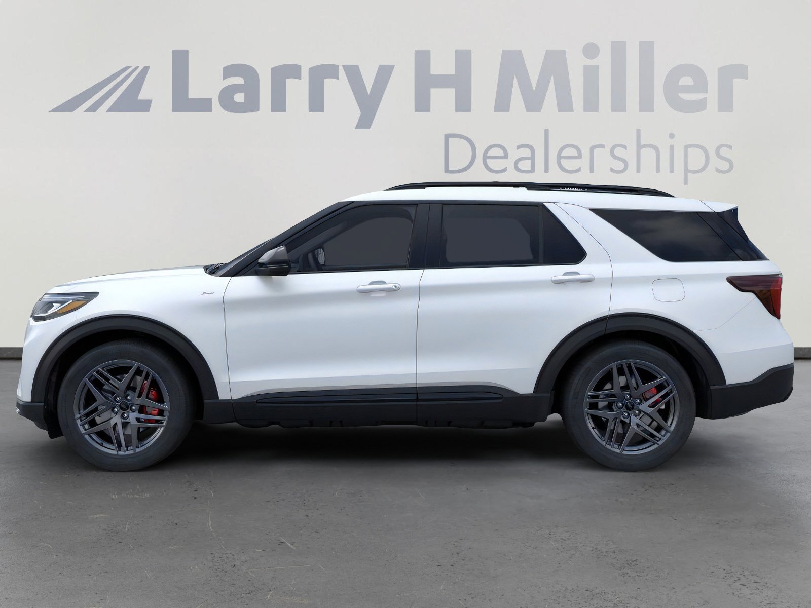 2025 Ford Explorer ST-Line photo 4