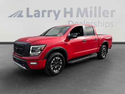 2022 Nissan Titan PRO-4X Truck Crew Cab