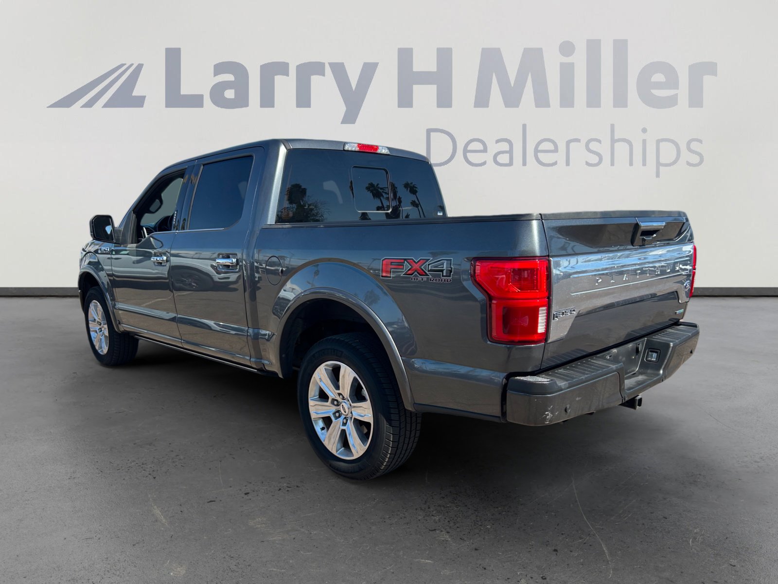 2018 Ford F-150 Platinum photo 4