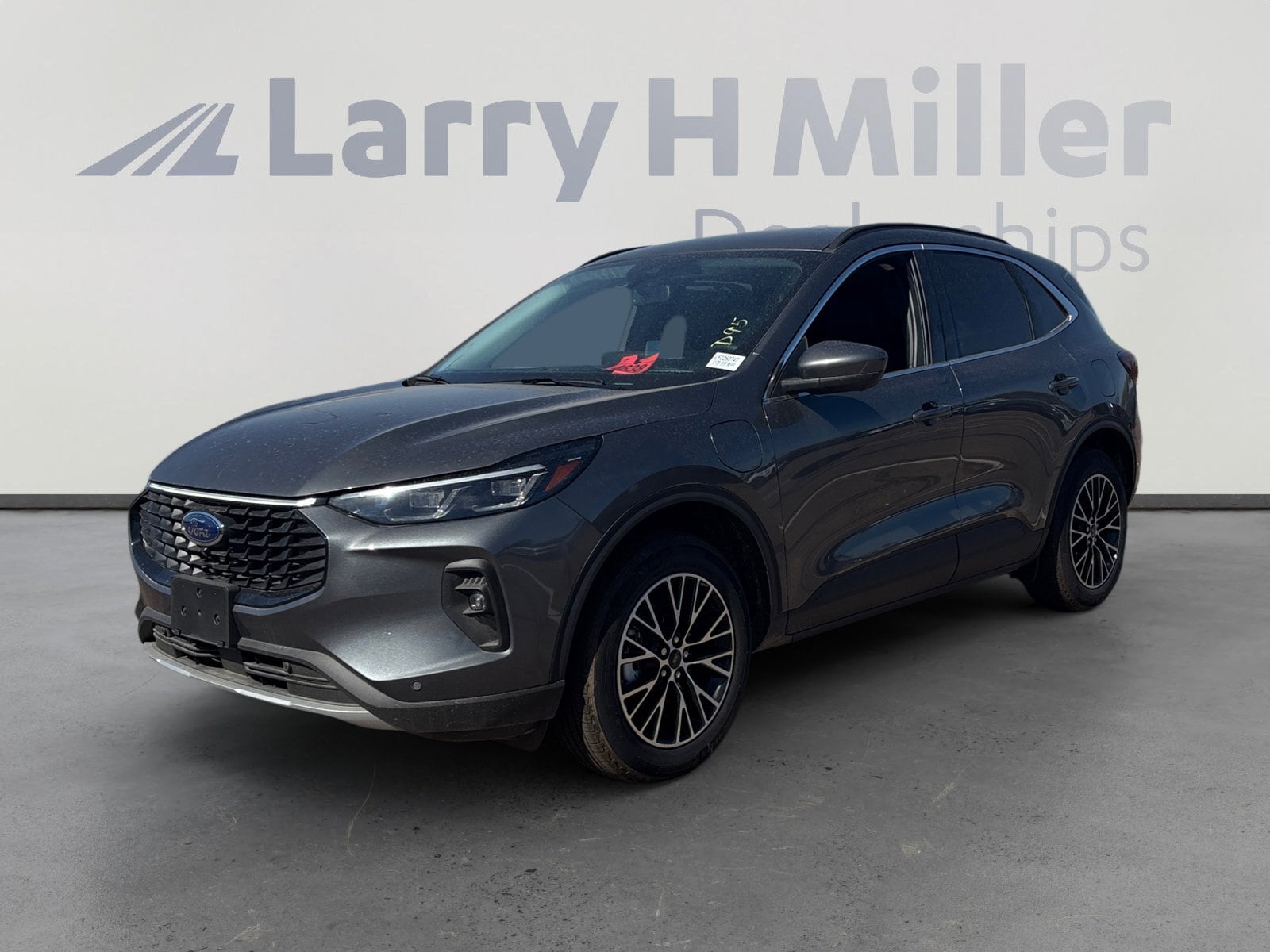 2025 Ford Escape Plug-in FWD's photo
