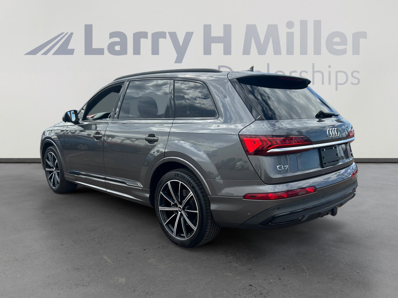 2020 Audi Q7 Prestige photo 4