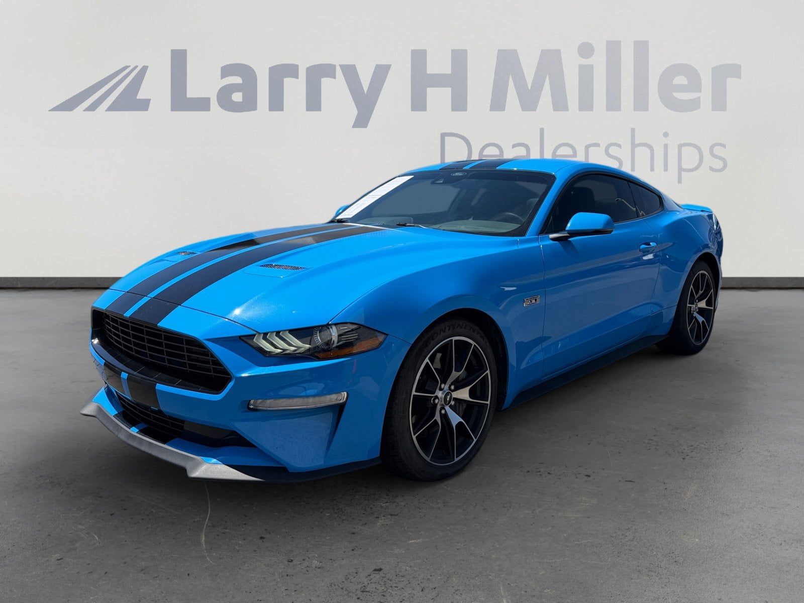 2022 Ford Mustang EcoBoost Coupe Premium's photo