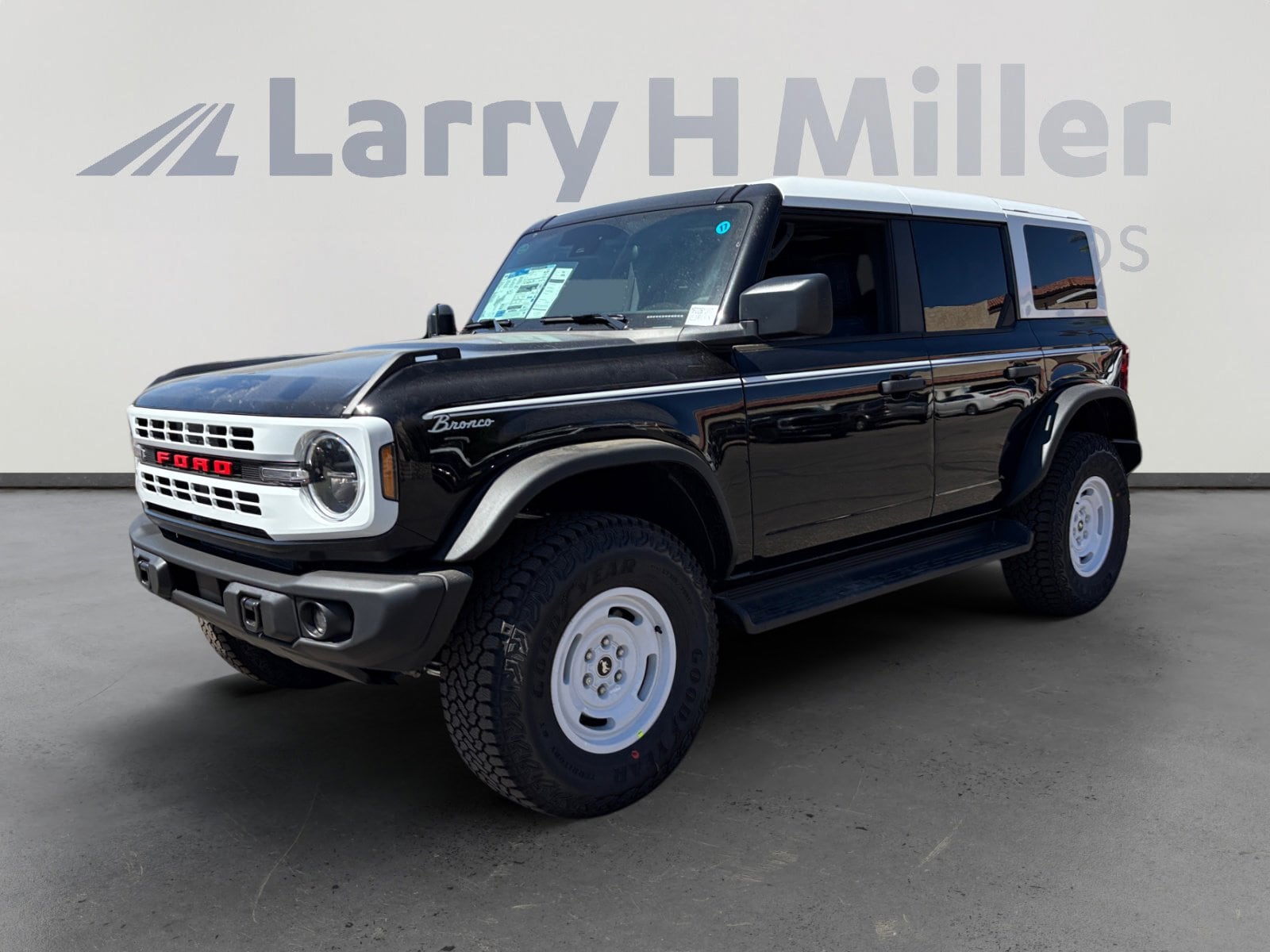 2026 Ford Bronco Heritage Edition 4x4's photo