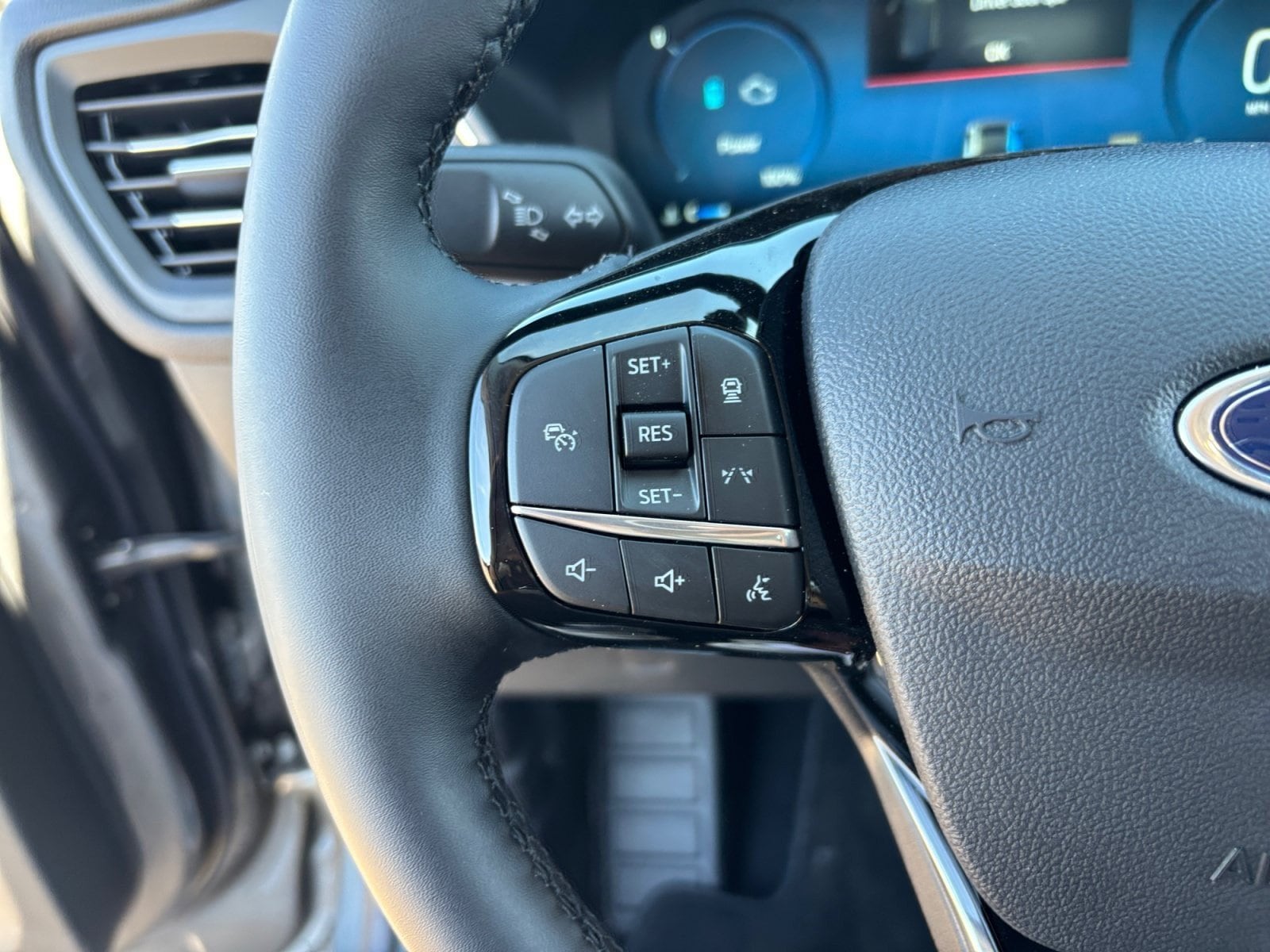 2025 Ford Escape Plug-in hybrid PHEV - Photo 32