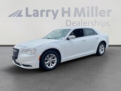 2016 Chrysler 300 Limited Sedan