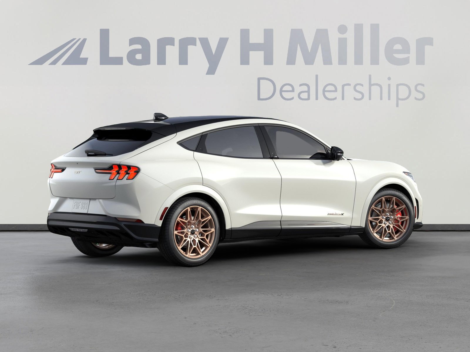 2025 Ford Mustang Mach-E GT photo 4