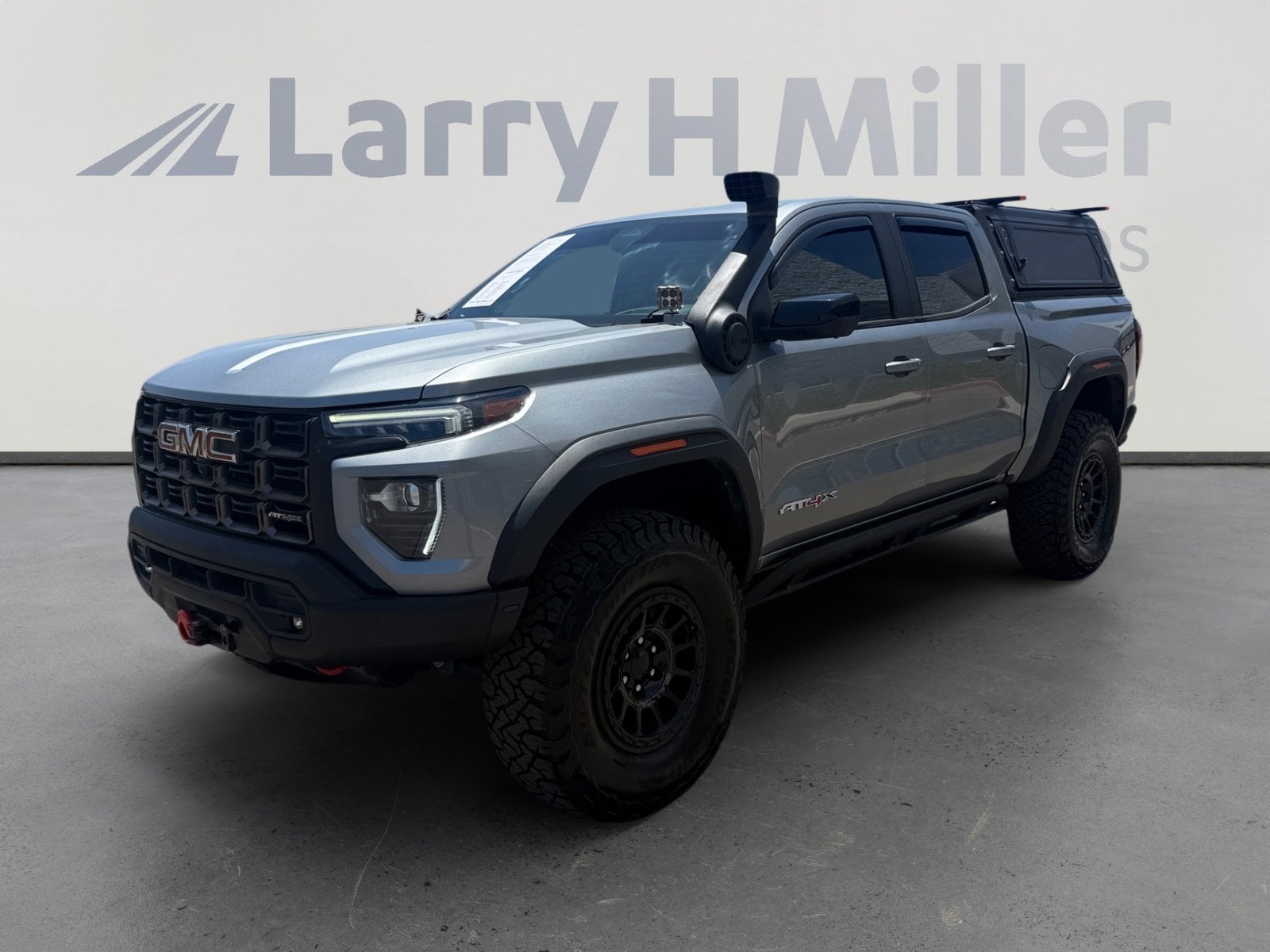 2024 GMC Canyon 4WD AT4X Crew Cab Short Box's photo
