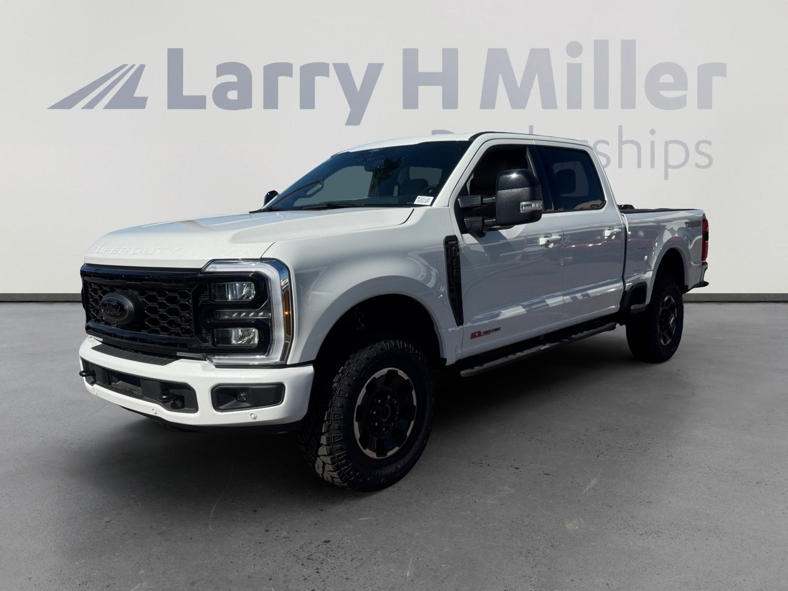 2025 Ford F-350 Super Duty Lariat's photo