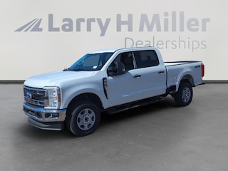 2025 Ford F-350 XLT Truck Crew Cab