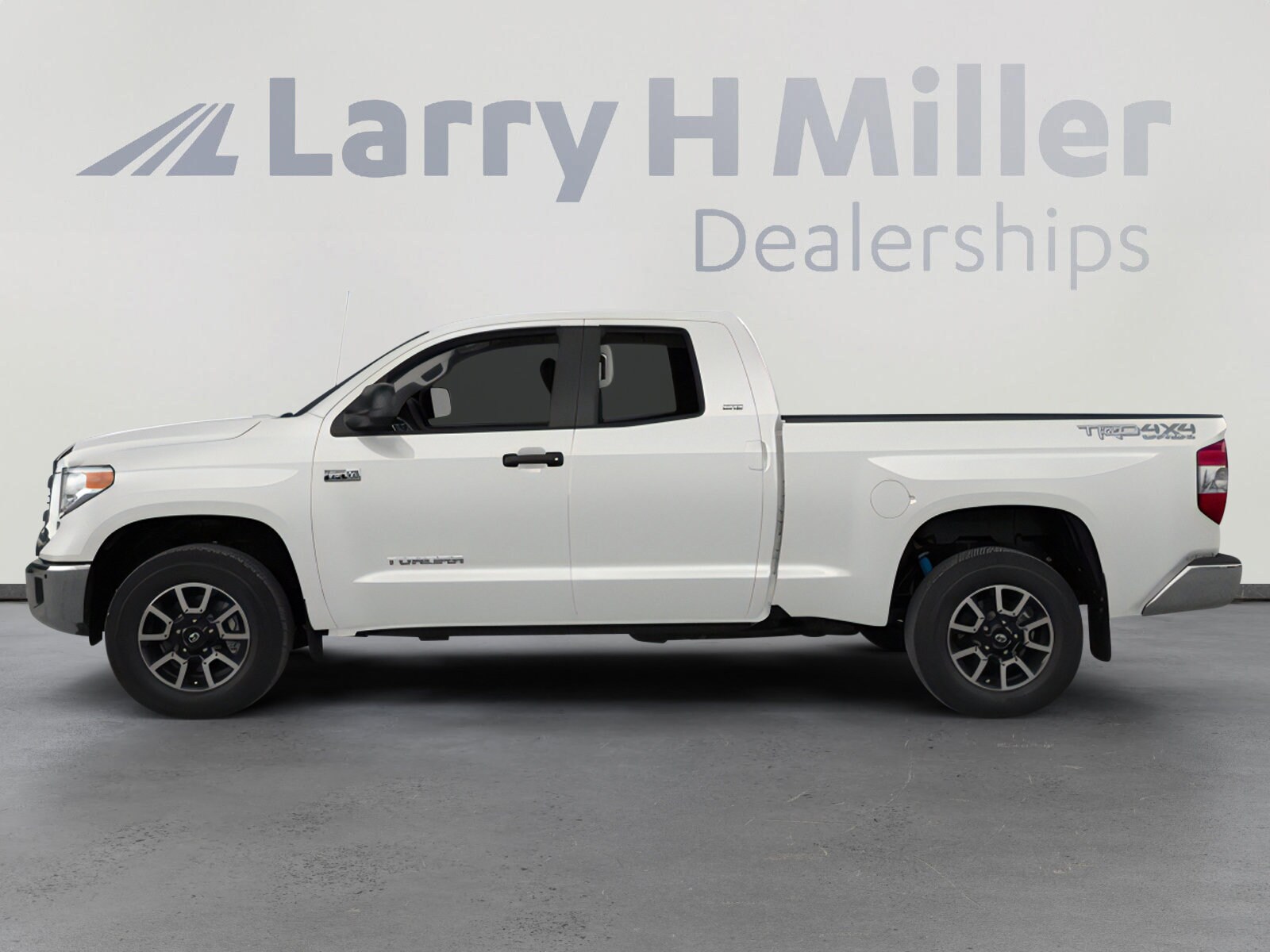 2014 Toyota Tundra SR5 photo 4